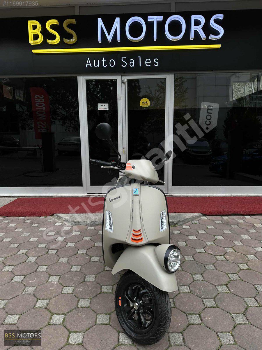 -BSS MOTORS- 2023 VESPA GTV 300 İE MONO KAPAK HEDİYELİ !