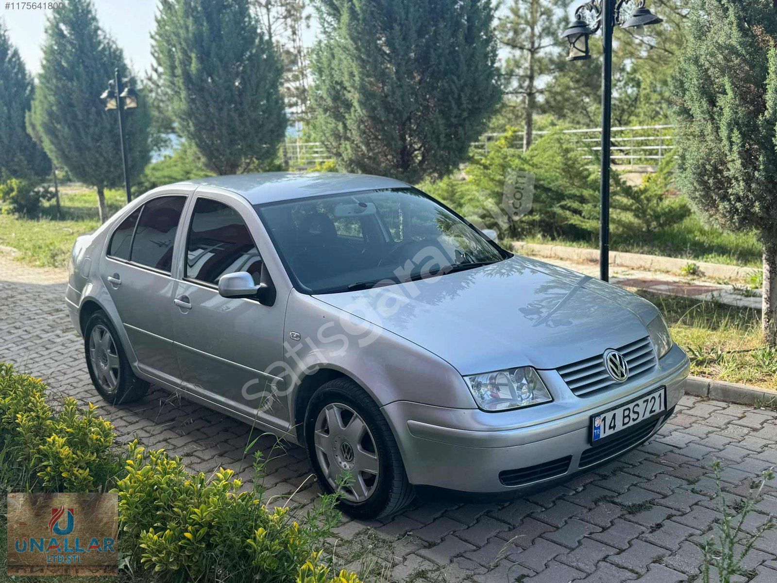 CAM GİBİ HATASIZ 2000 MODEL WOLKSWAGEN BORA 1.6 COMFORTLİNE