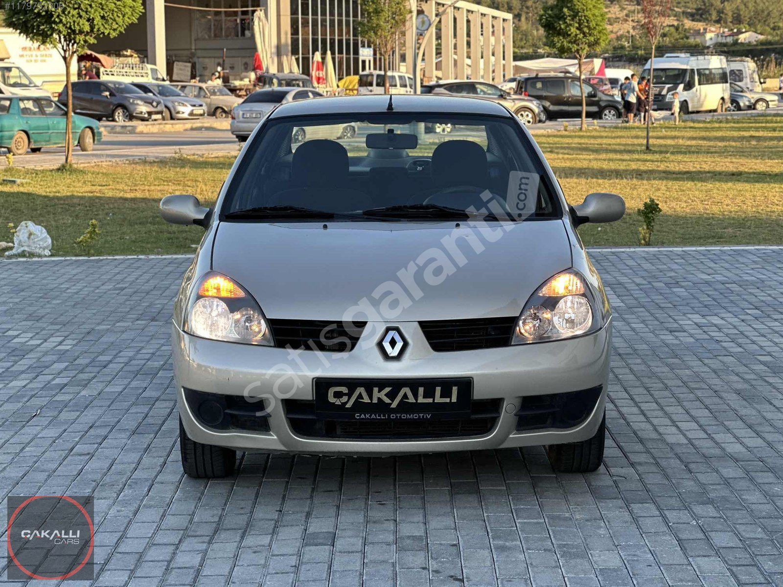 2008 CLİO SYMBOL 170 BİN KM 3 PARÇA BOYA HATASIZ CAM GİBİ