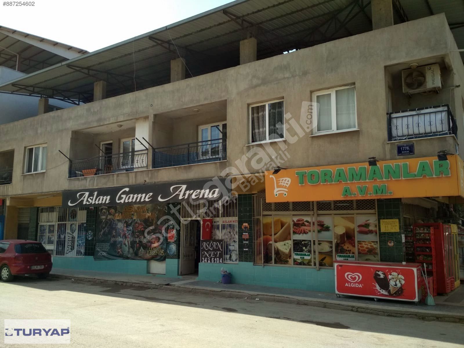 Bornova Mevlanada Merkezi bölgede KOMPLE Bina
