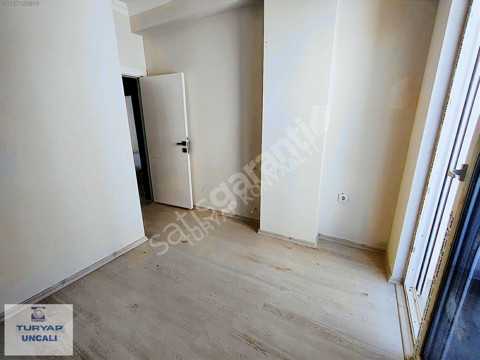 DÖŞEMEALTI BAHÇEYAKA MERKEZDE 2+1 AYRI MUTFAK KATTA SIFIR