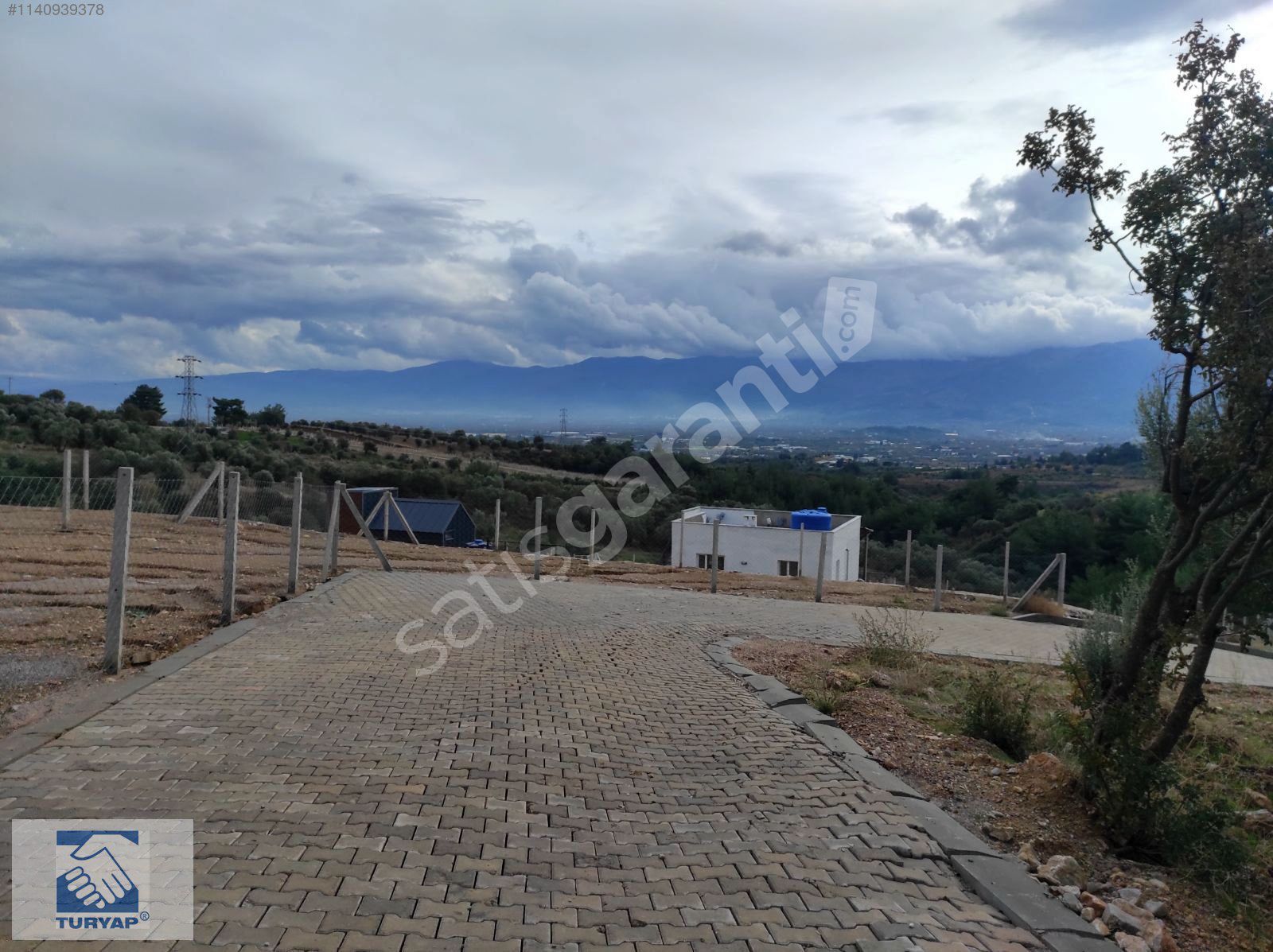 Kemalpaşa Çambel'de Satılık 398 m2 Bahçe