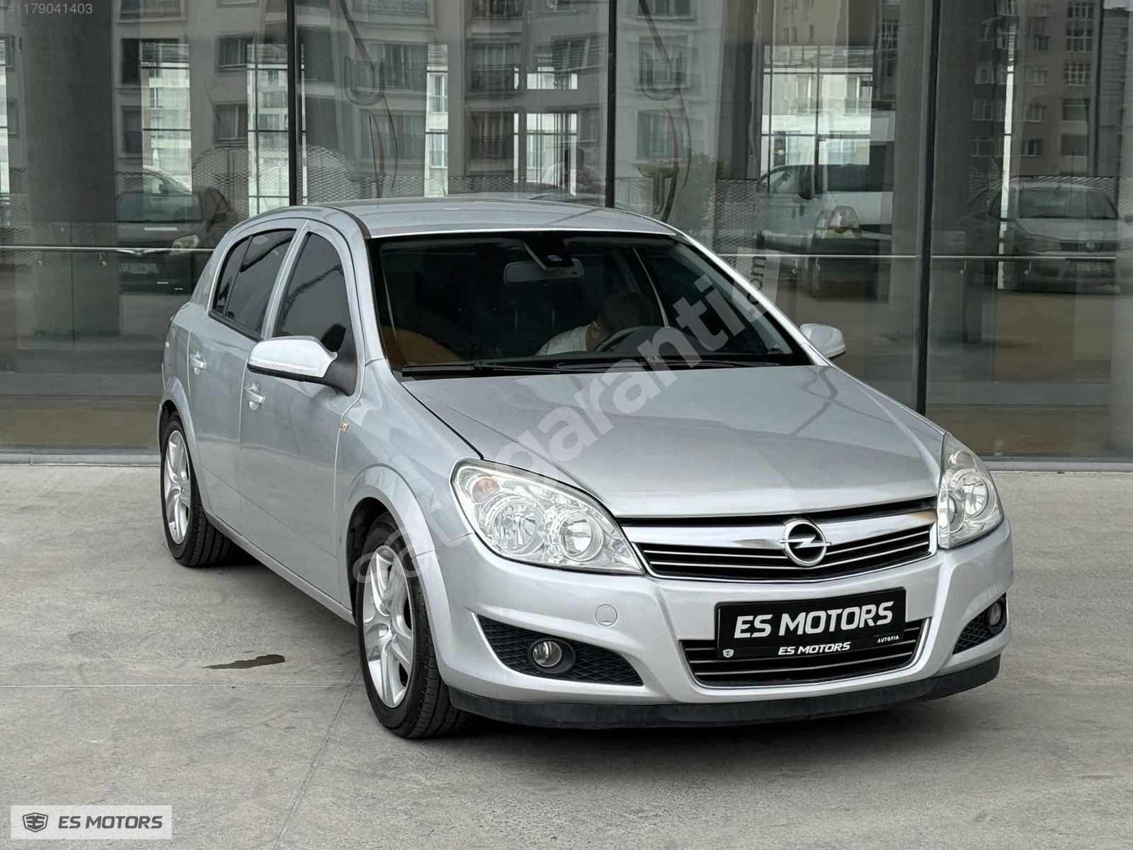 ES MOTORS"DAN 2009 OTOMATİK ASTRA H