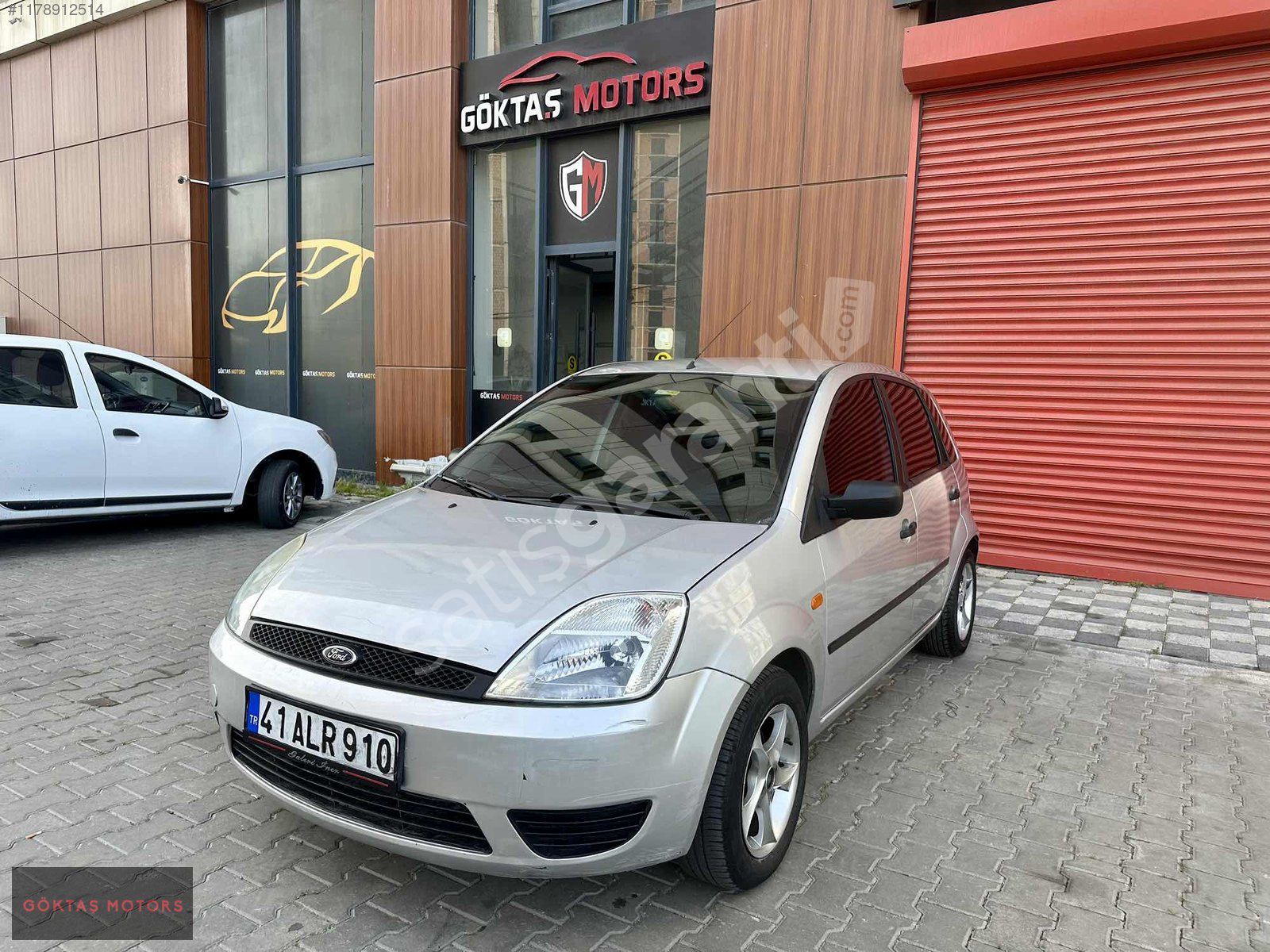 FORD FİESTA 1.4 TDCI OTOMATİK VİTES* 236 BİN KM !