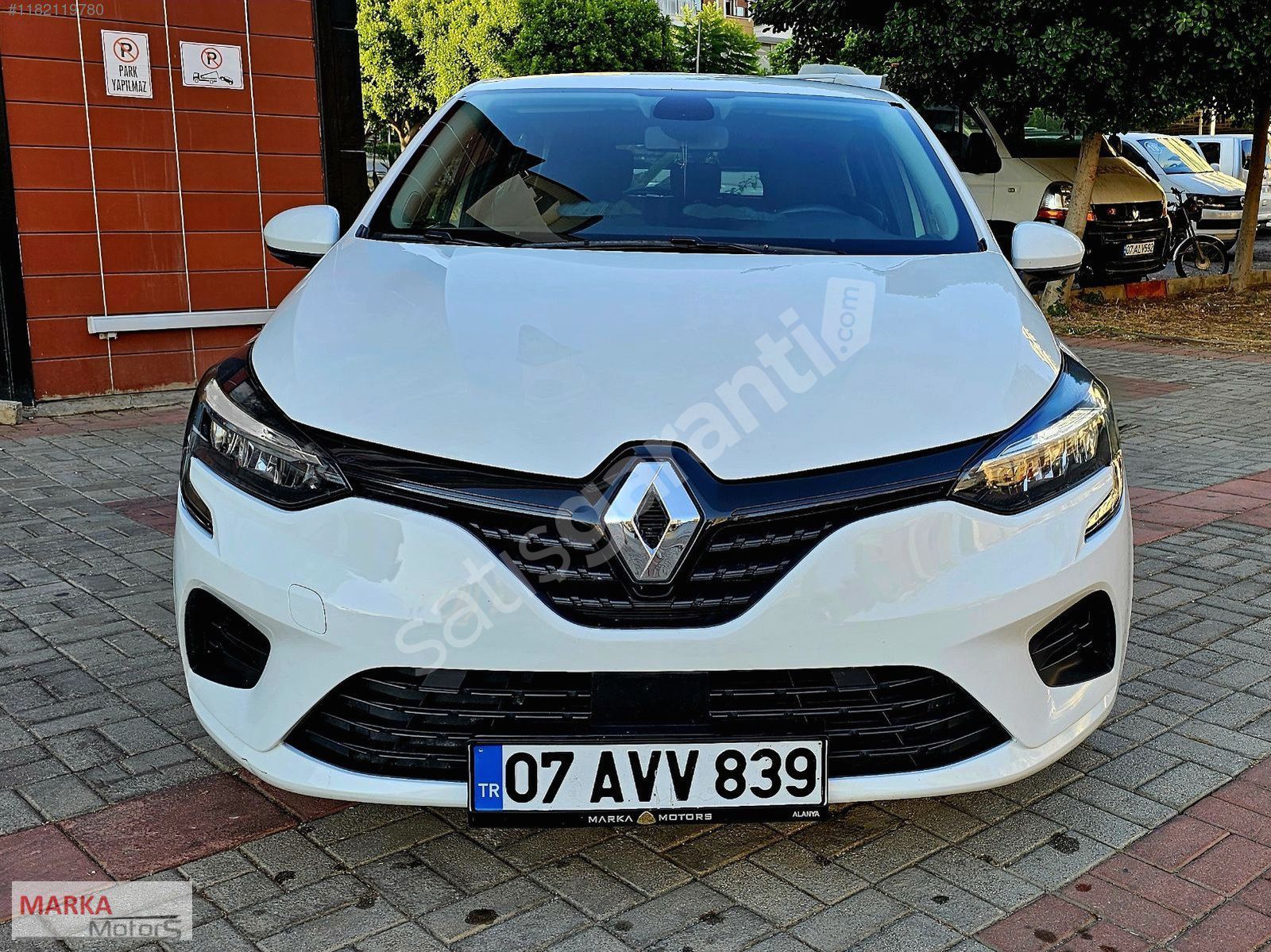 MARKADAN BOYASIZ 2022 RENAULT CLIO 1.0 JOY SCE 87.000 KM