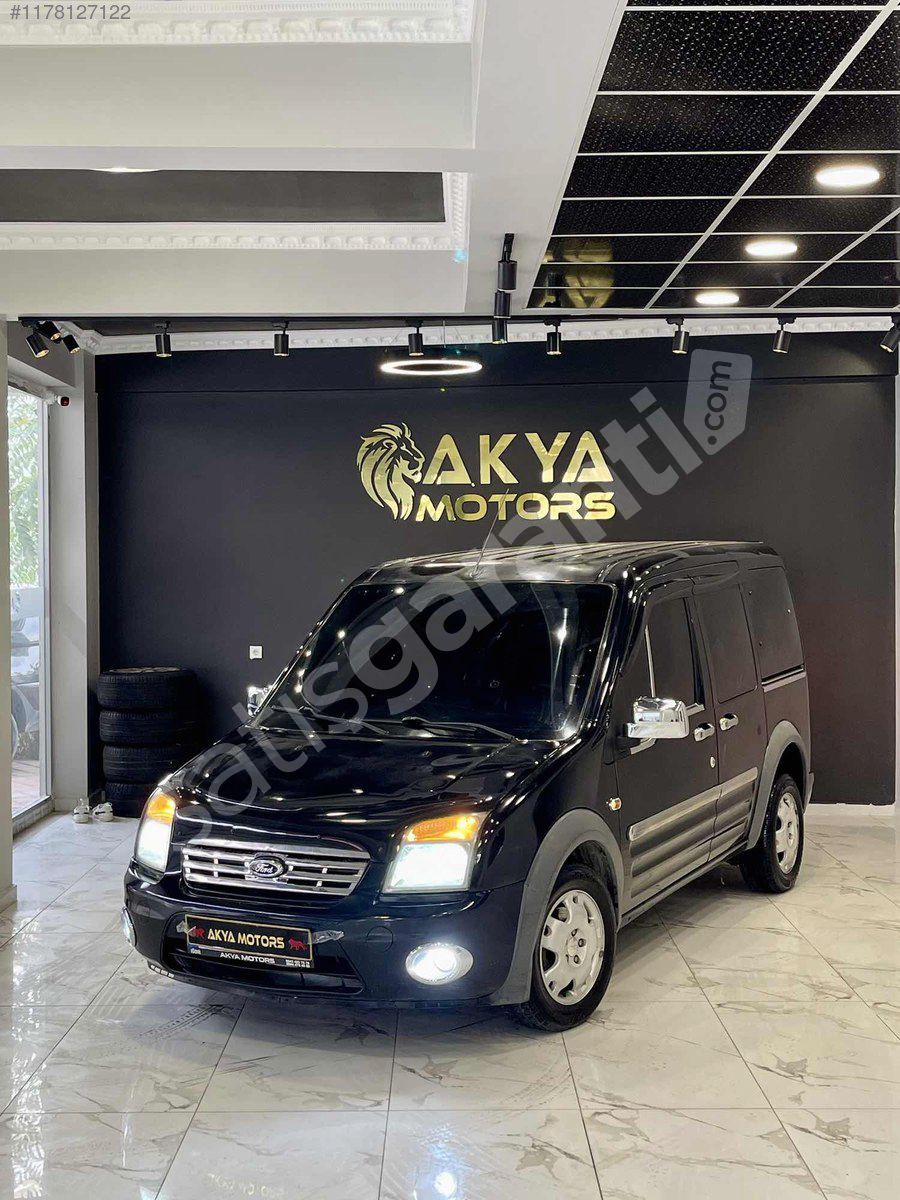 AKYA MOTORS//FORD CONNET//HATASIZ BOYASIZ/SİYAH İNCİ