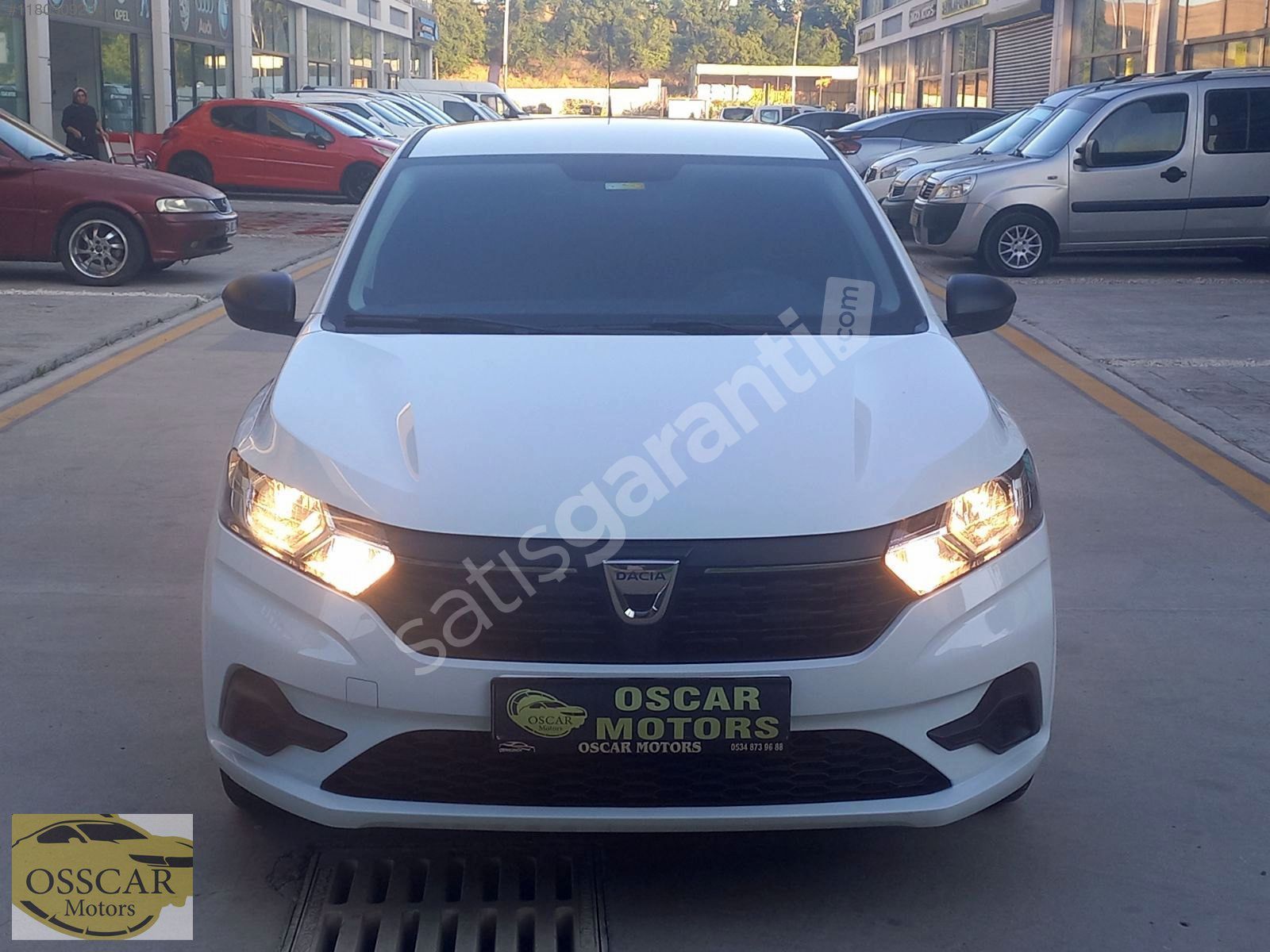 OSCAR MOTORS'tan 2022 MODEL OTOMATIK SANDERO 13 BIN KM 'DE
