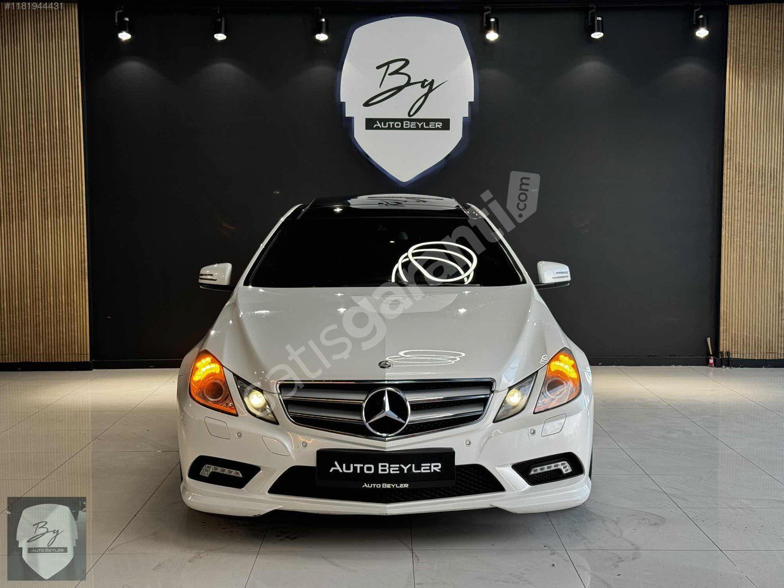 AUTO BEYLER HATASIZ E 350 CDI CAM TAVAN KIRMIZI