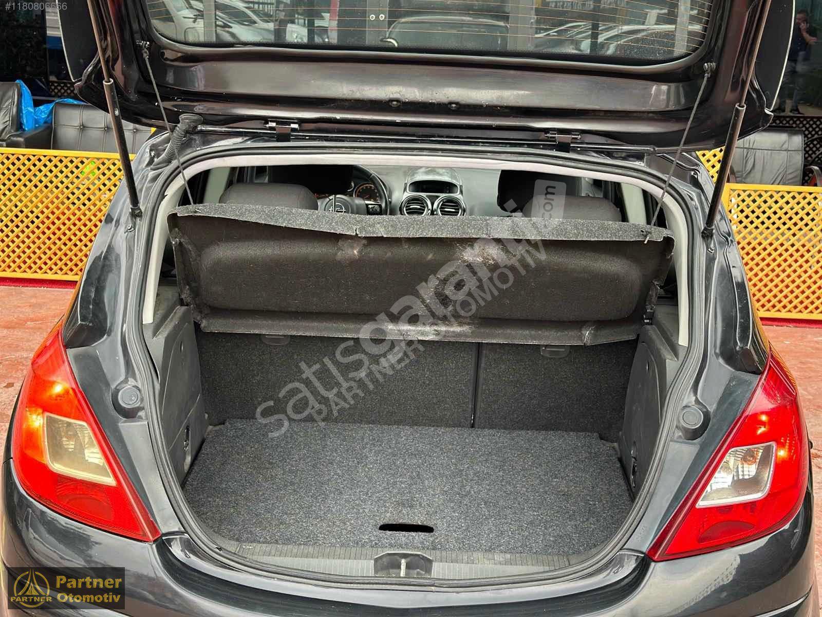 Opel Corsa otomotiv vites