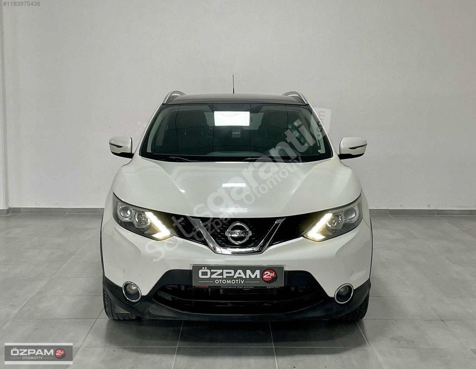 ÖZPAM 2.EL'DEN 2014 NİSSAN QASHQAİ 1.6 DCİ TEKNA SKY PACK 130 BG