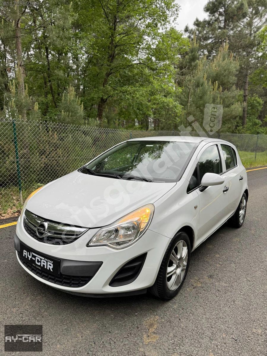 AY-CAR' dan 2013 OTOMATİK CORSA 89.000 KM