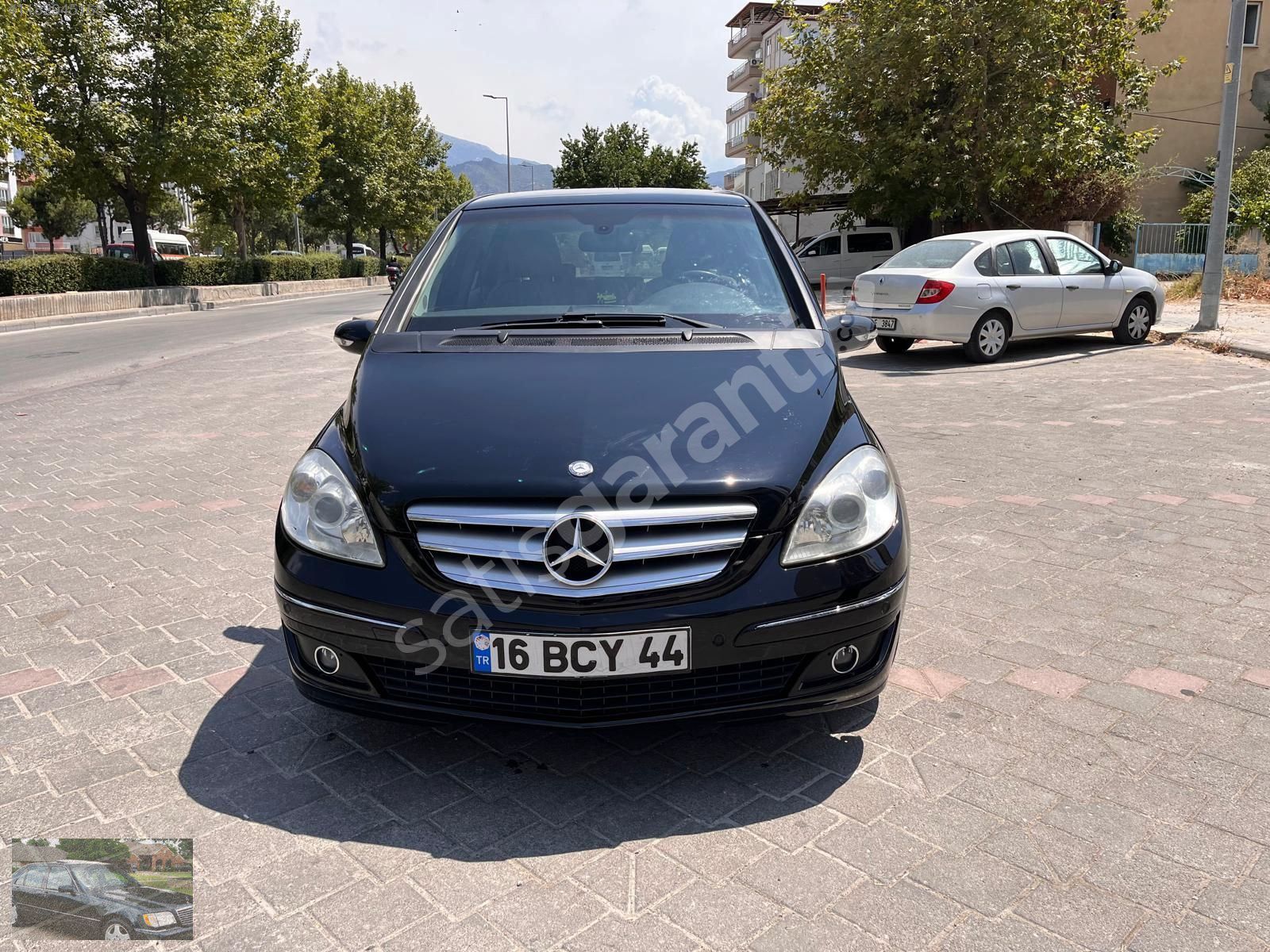 SORUNSUZ VE YAKIT CİMRİSİ AİLE ARACI