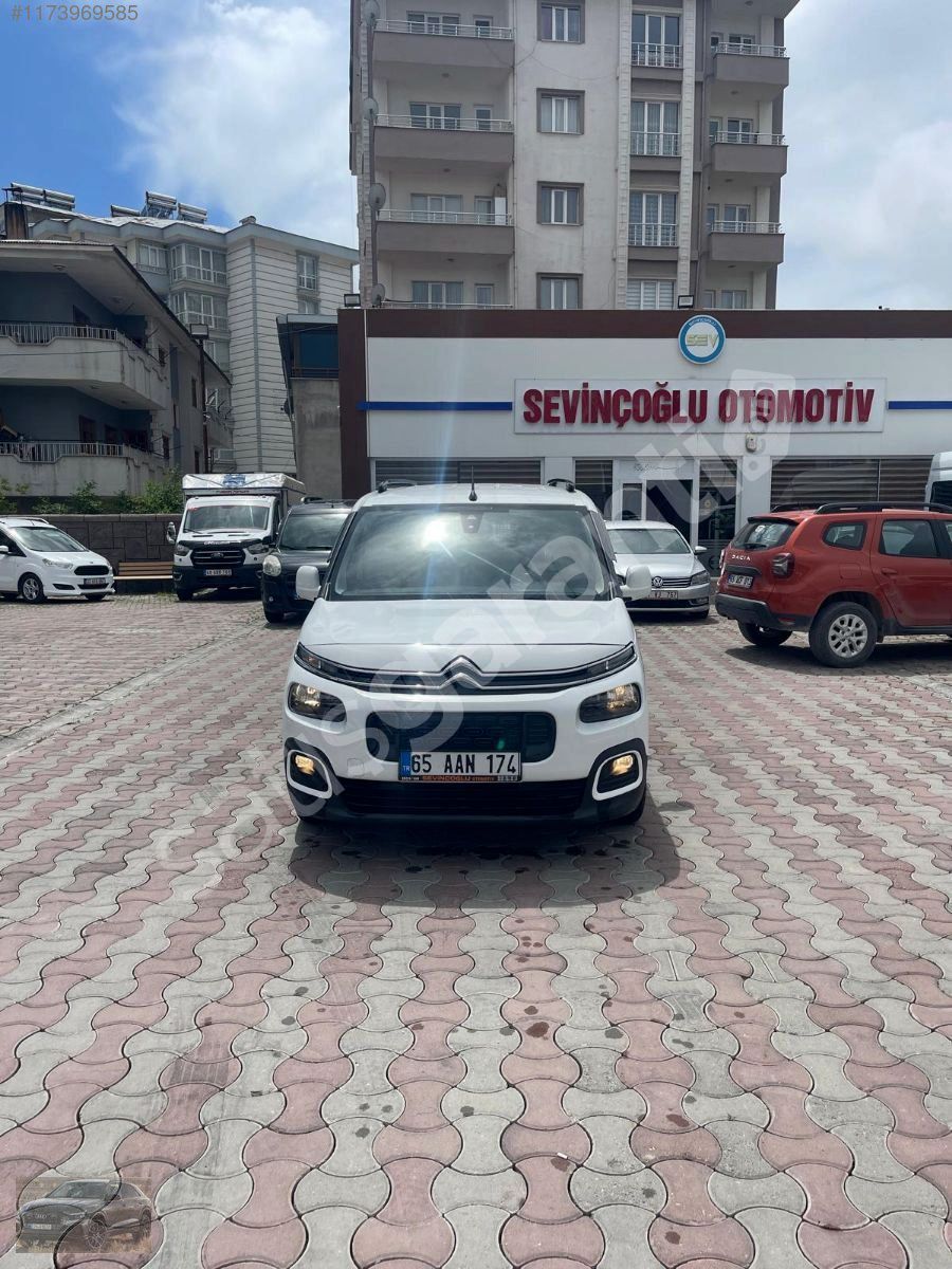 SEVİNÇOĞLU OTOMOTİV 2019 MODEL CİTROEN BERLİNGO FİLL STİLL