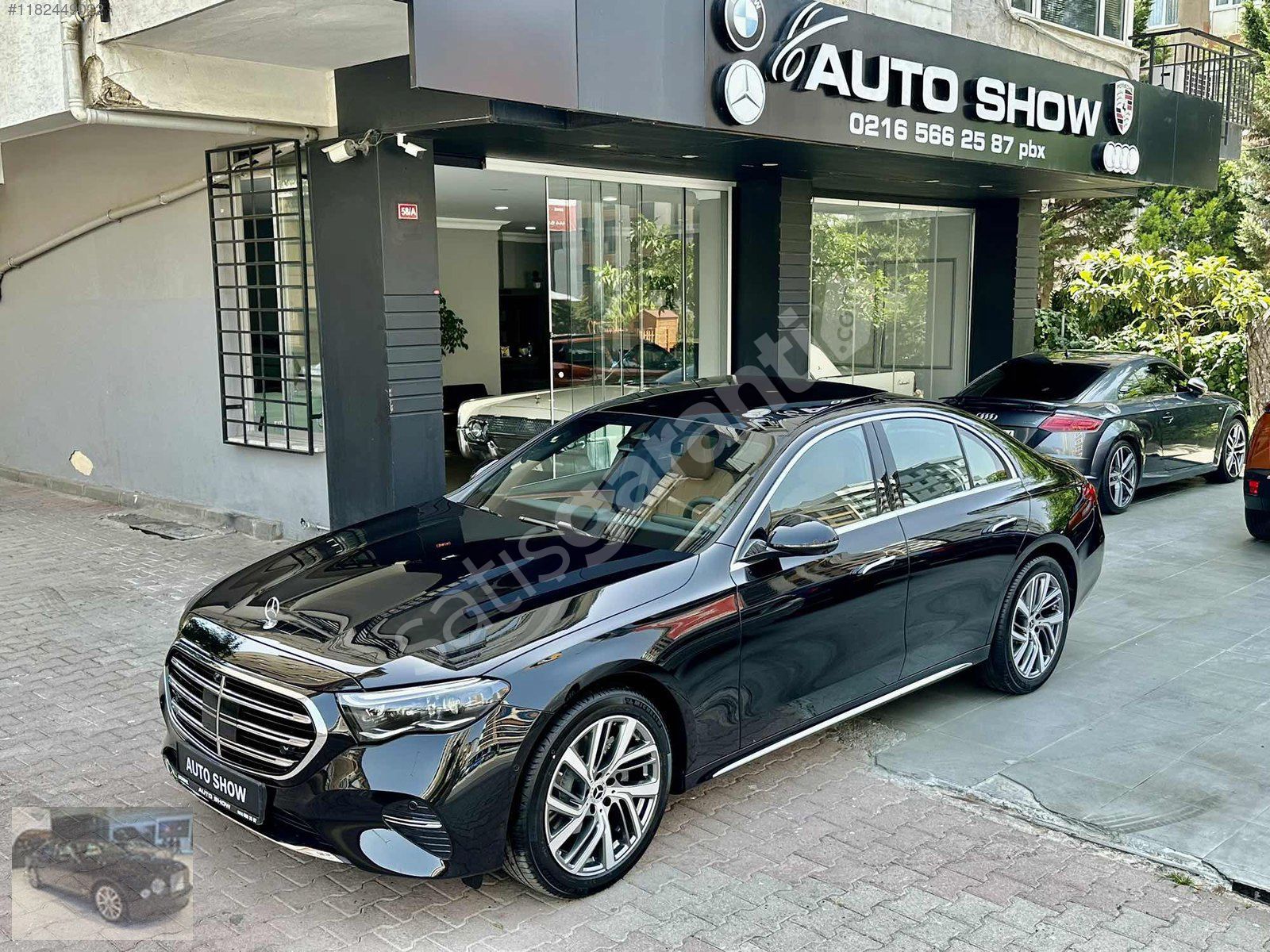 AUTO SHOW_MERCEDES E 180 EXCLUSİVE BURMASTER+YOLCU EKRAN+KÖR.NOK