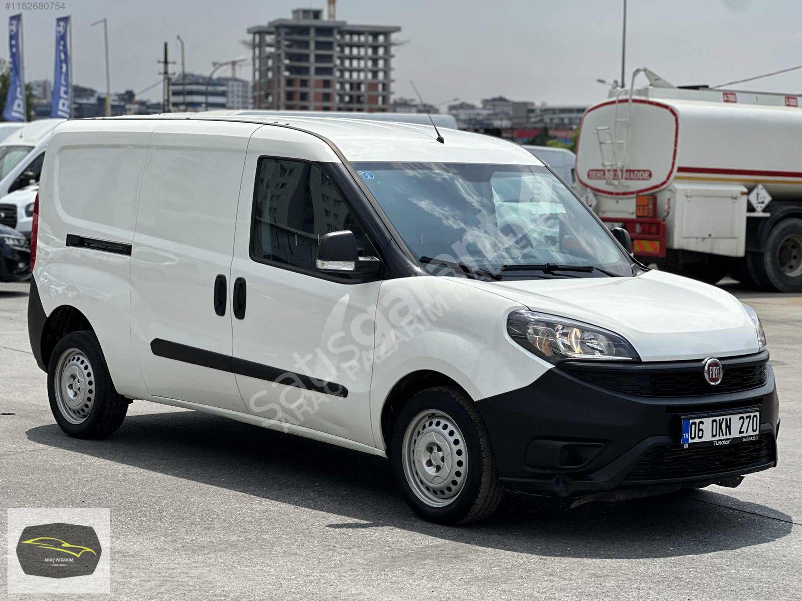 **2022**27.000KM BOYASIZ,DEĞİŞENSİZ,TRAMERSİZ 1.6-120 BG MAXİ