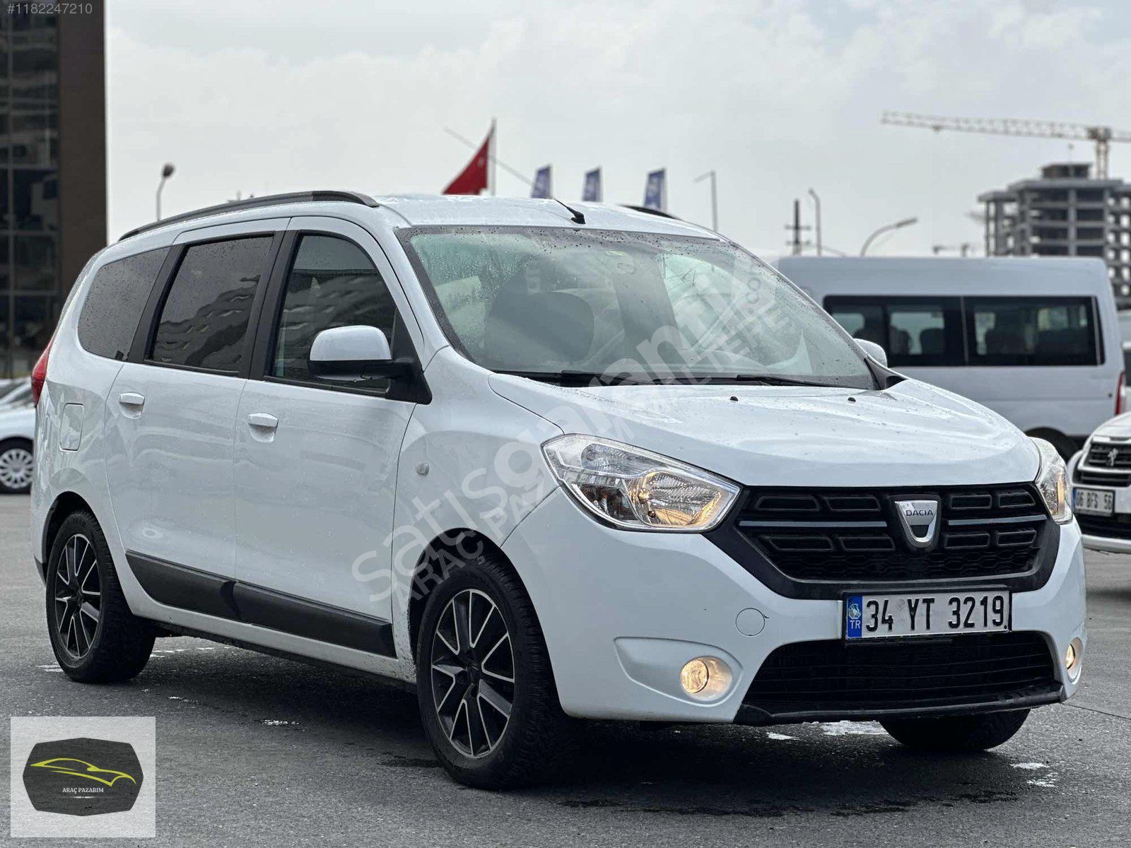 **SADECE 99.000 KM** 2017 LODGY 1.5 DCİ LAURATE *4 CAM OTOMATİK*