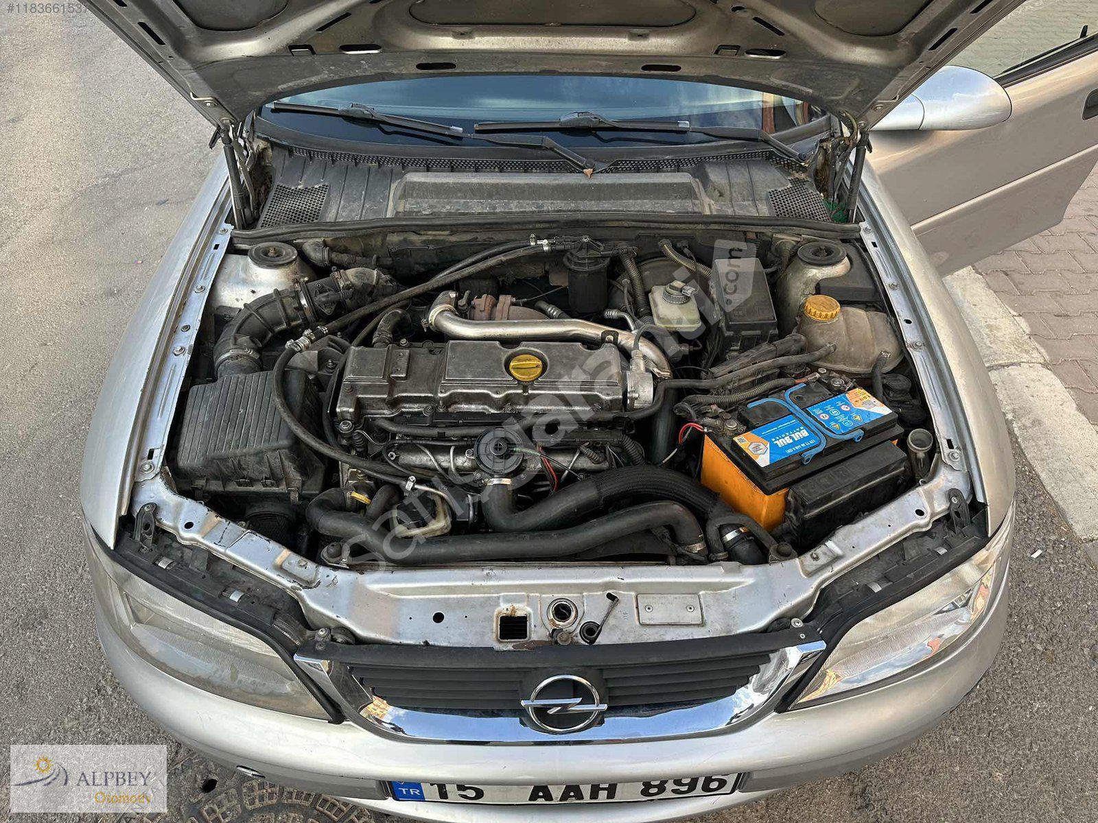 2000 MODEL TERTEMİZ AİLE ARACI ÇOĞU YERİ BOYASIZ