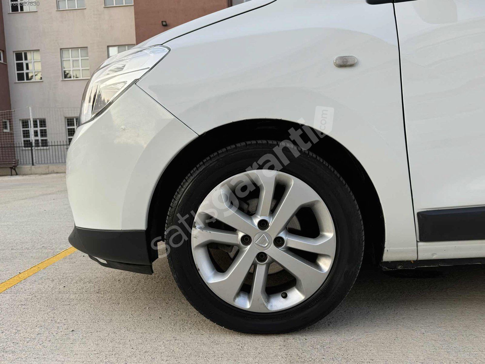 2014 MODEL LODGY 1.5 DCİ LAUREATE 7 KİŞİLİK OTOMOBİL HATASIZ