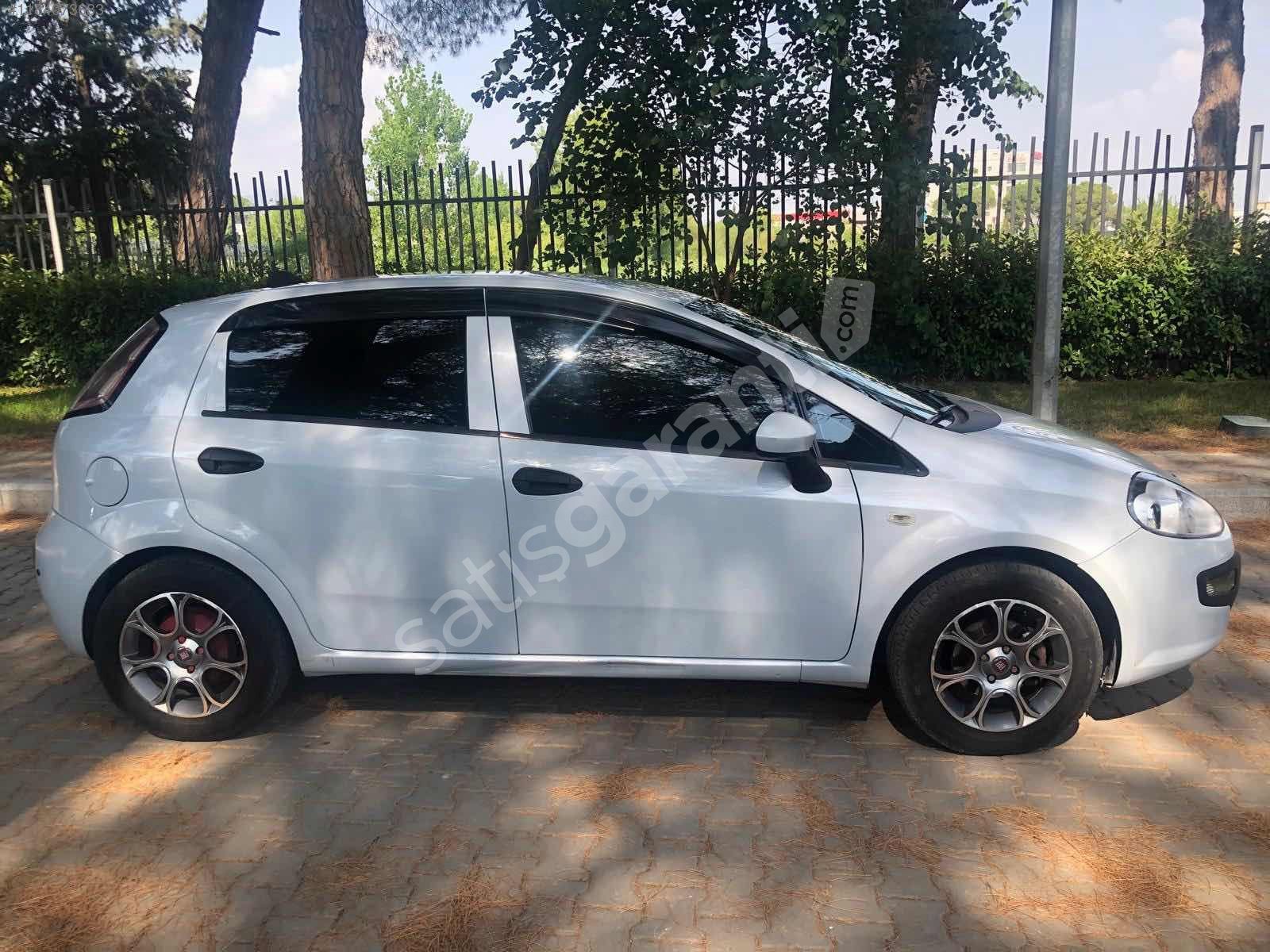 2011 MODEL PUNTO 1.4 LPG Lİ