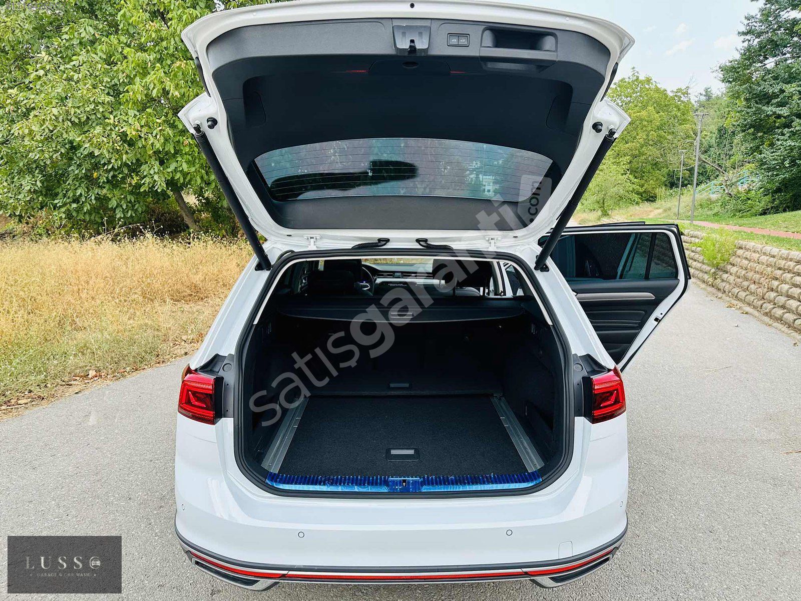 LUSSO GARAJ'dan PASSAT ALLTRACK 4x4