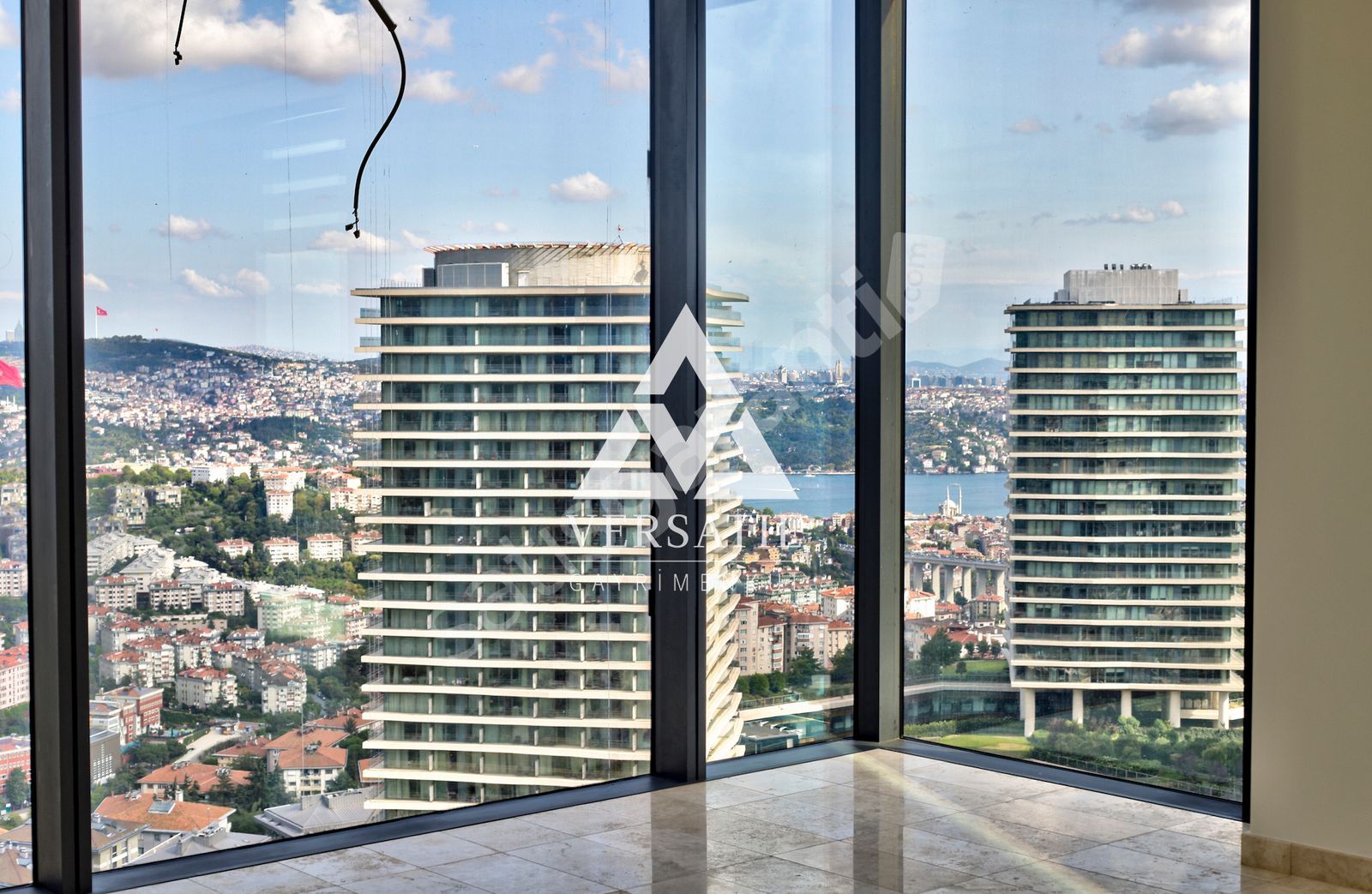 Çiftçi Towers da 3+1 Manzaralı Kiralık Rezidans