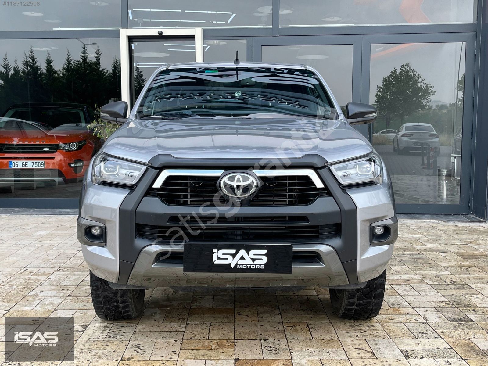 İSAS-2022-TOYOTA HİLUX-2.4-4X4-INVİNCİBLE-34.000 KM