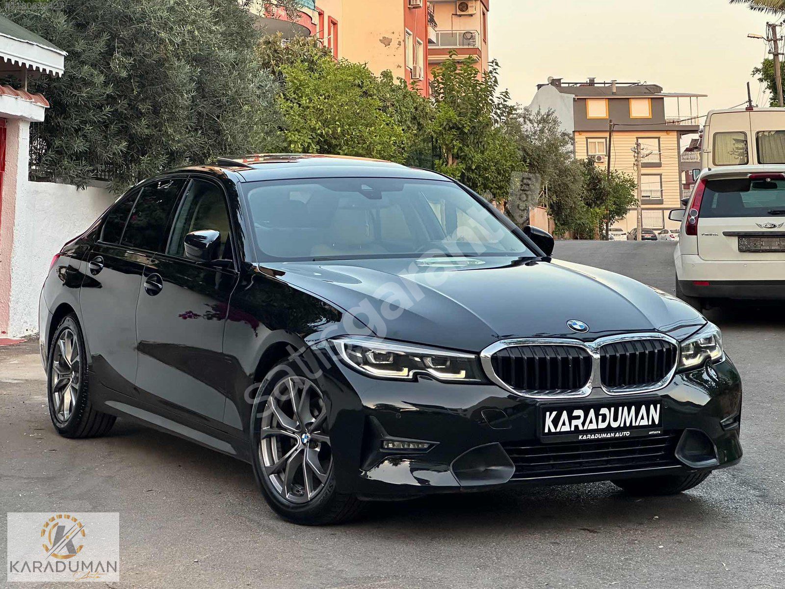KARADUMAN'dan 2020 BMW 3.20İ FİRST EDİTİON SPORT LİNE %20 KDV