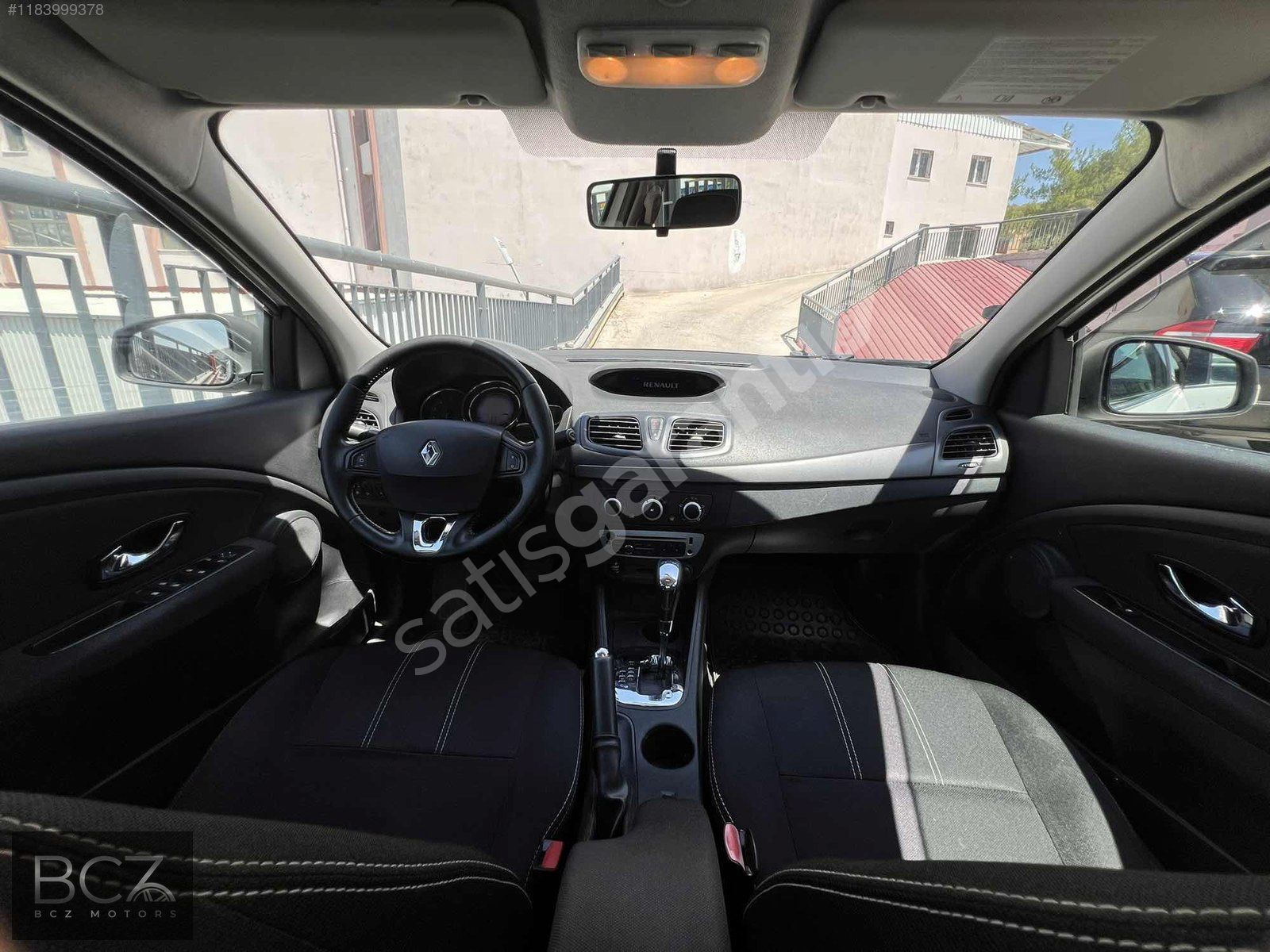 BCZ MOTORS TEMİZ OTOMATİK DEĞİŞENSİZ FLUENCE