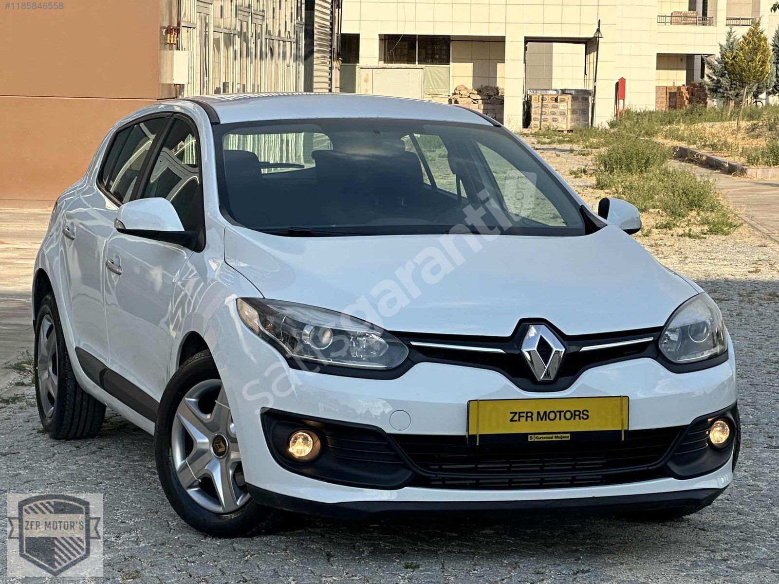 ZFR MOTORS RENAULT MEGANE 1.5DCİ OTOMATİK SORUNSUZ ORJ.233.000KM