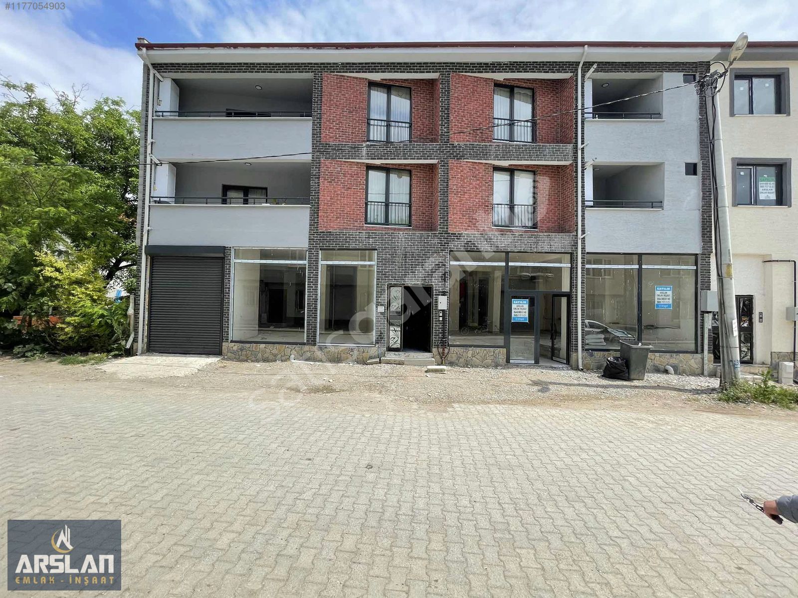 İNEGÖL ALANYURT CUMHURİYET MAH'DE,280m², SATILIK İŞ YERİ