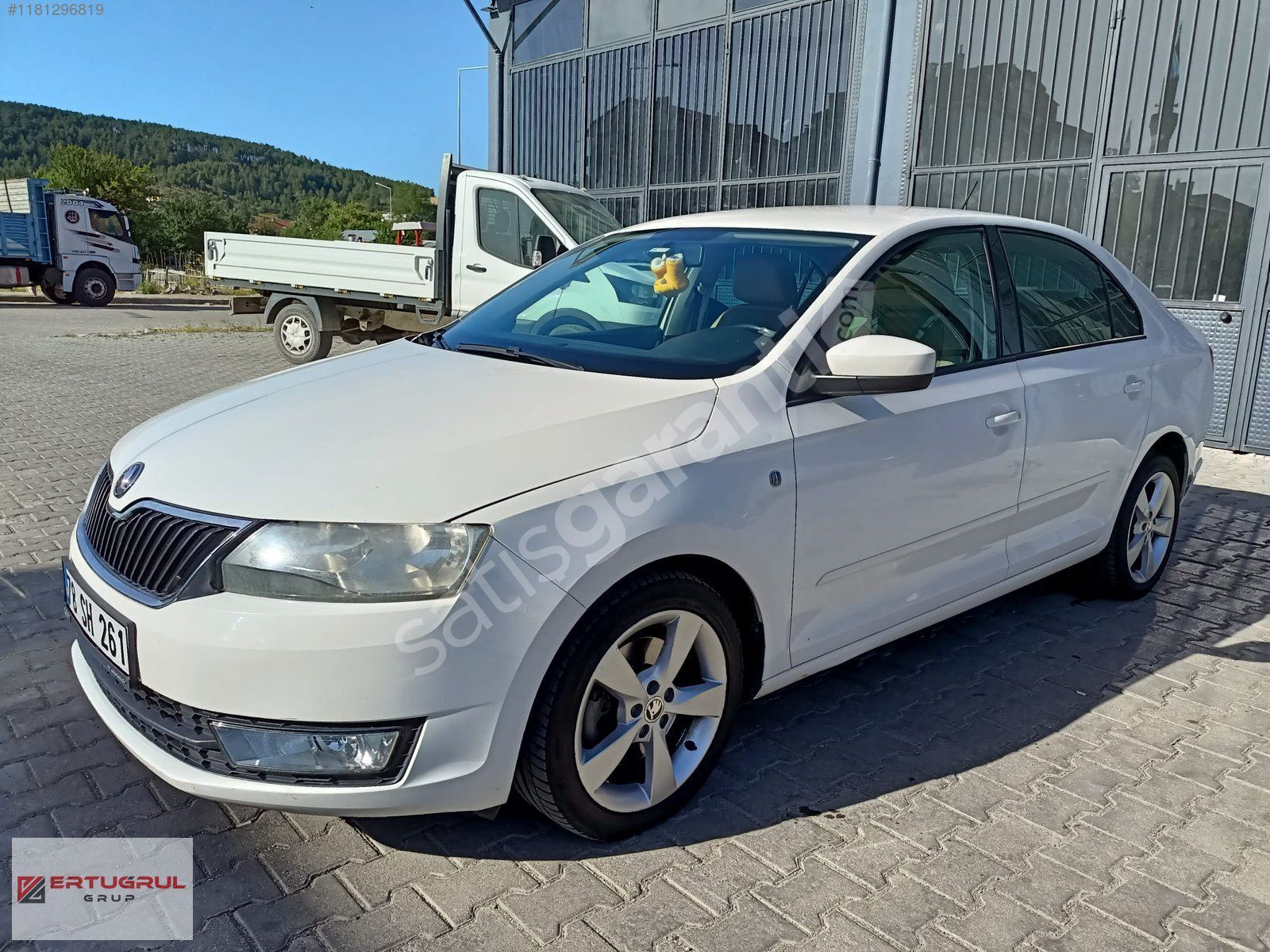BOYASIZ & DEĞİŞENSİZ 114.000 KM'DE SKODA RAPİB 1.6 TDİ DSG