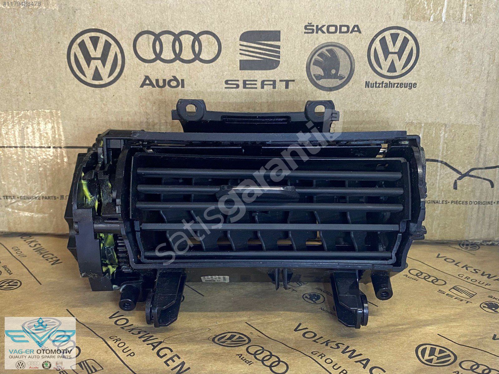 AUDİ A8 2018-2025 SAĞ KALORİFER IZGARASI ÜFLEMESİ 4N1820902 SIFI