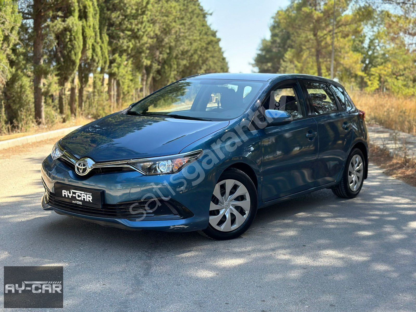 AY-CAR' DAN 88.000 KM TOYOTA AURİS 1.33 LİFE