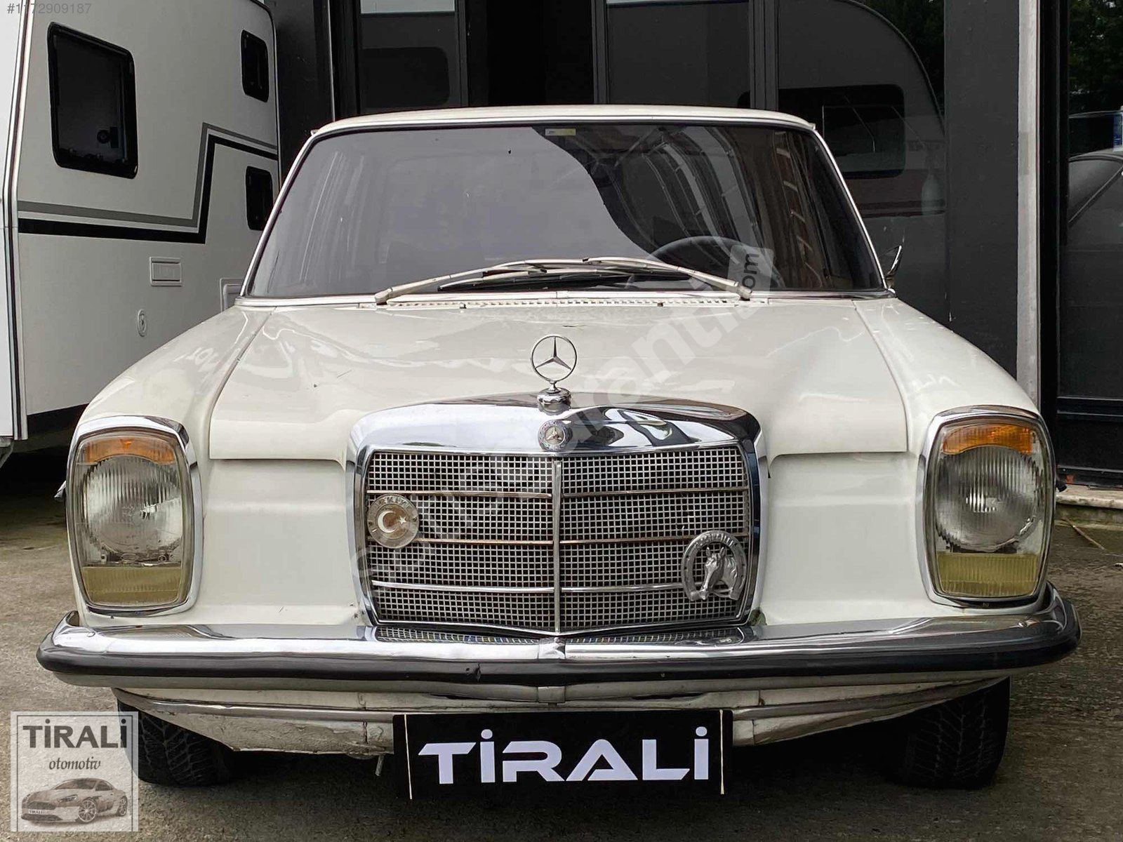 TİRALİ'DEN 1973 MODEL MERCEDES-BENZ 220 BENZİNLİ CLASSİC