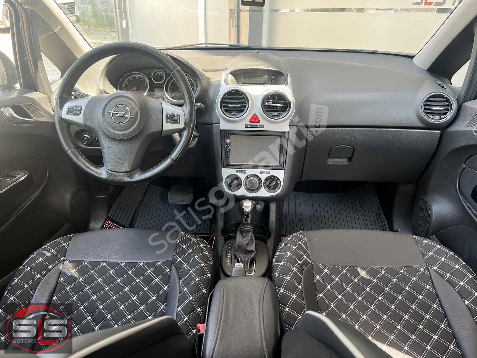 SLS - OPEL CORSA 1.4 TWİNPORT TAM OTOMATİK VİTES DÜŞÜK KM