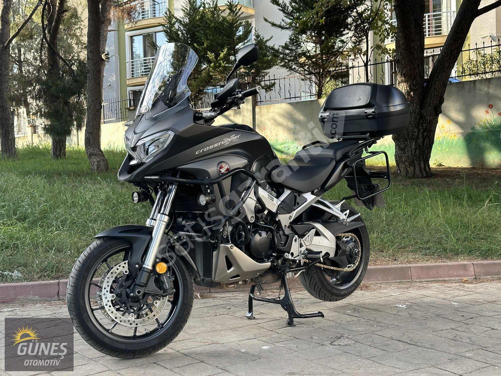 GÜNEŞ OTOMOTİV 2020 MODEL HONDA VFR 800 X CROSSRUNNER