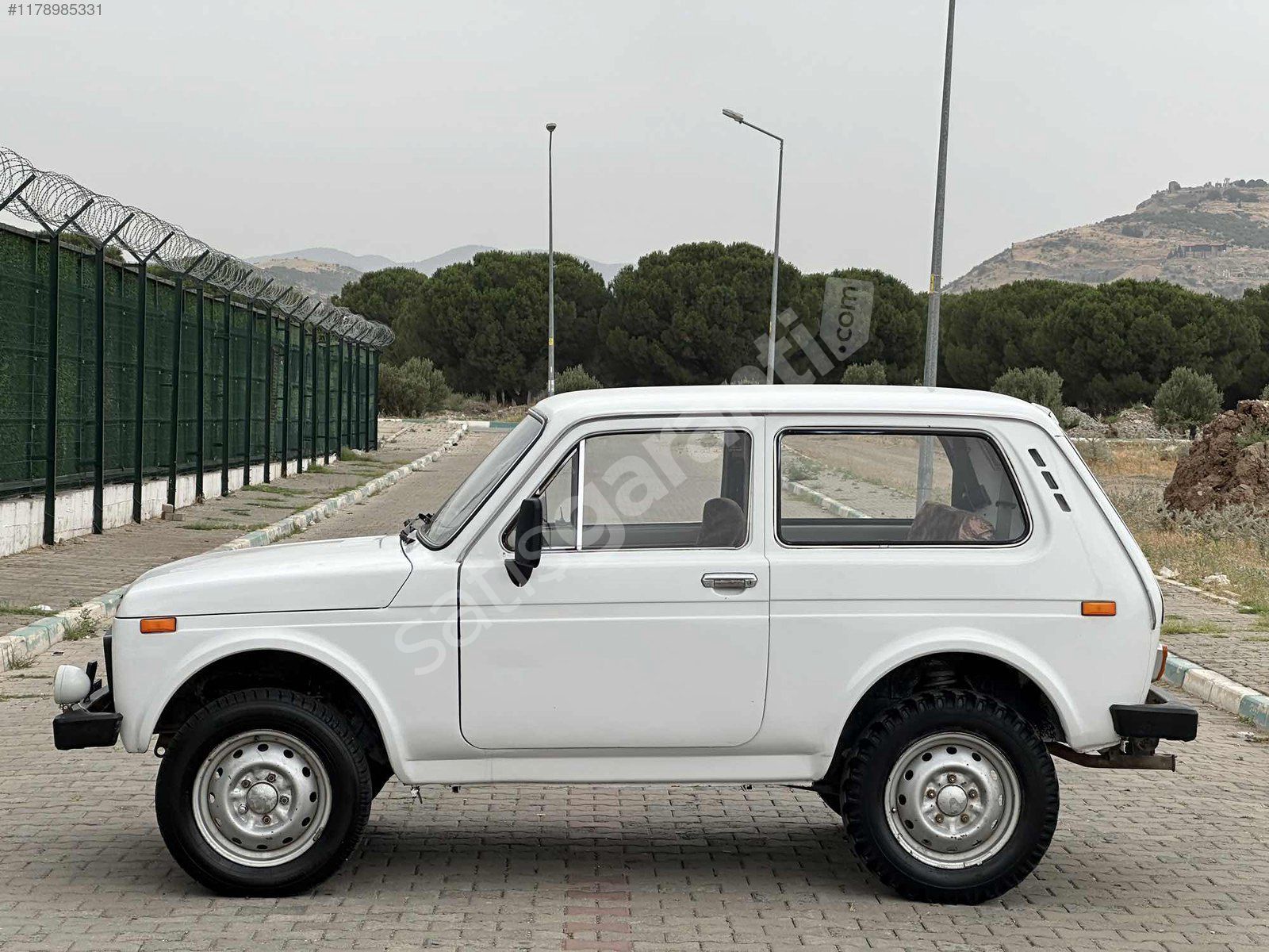 1993 LADA NİVA 1.6 KARBÜRATÖRLÜ 4x4 EMSALSİZ KONDÜSYON