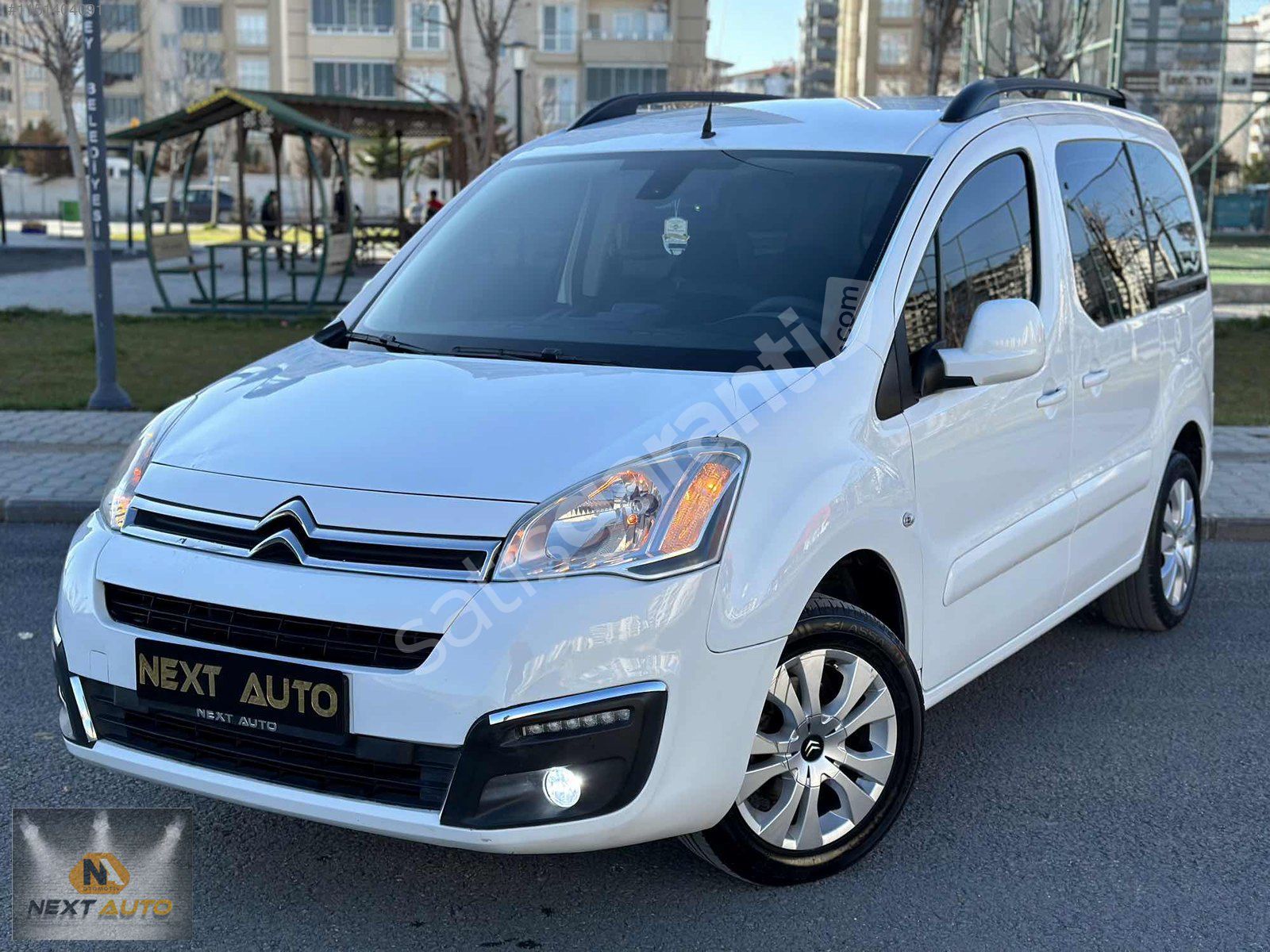 NEXT AUTO DAN 2015 LED'Lİ HATASIZ BOYASIZ BOL EKSTRALI