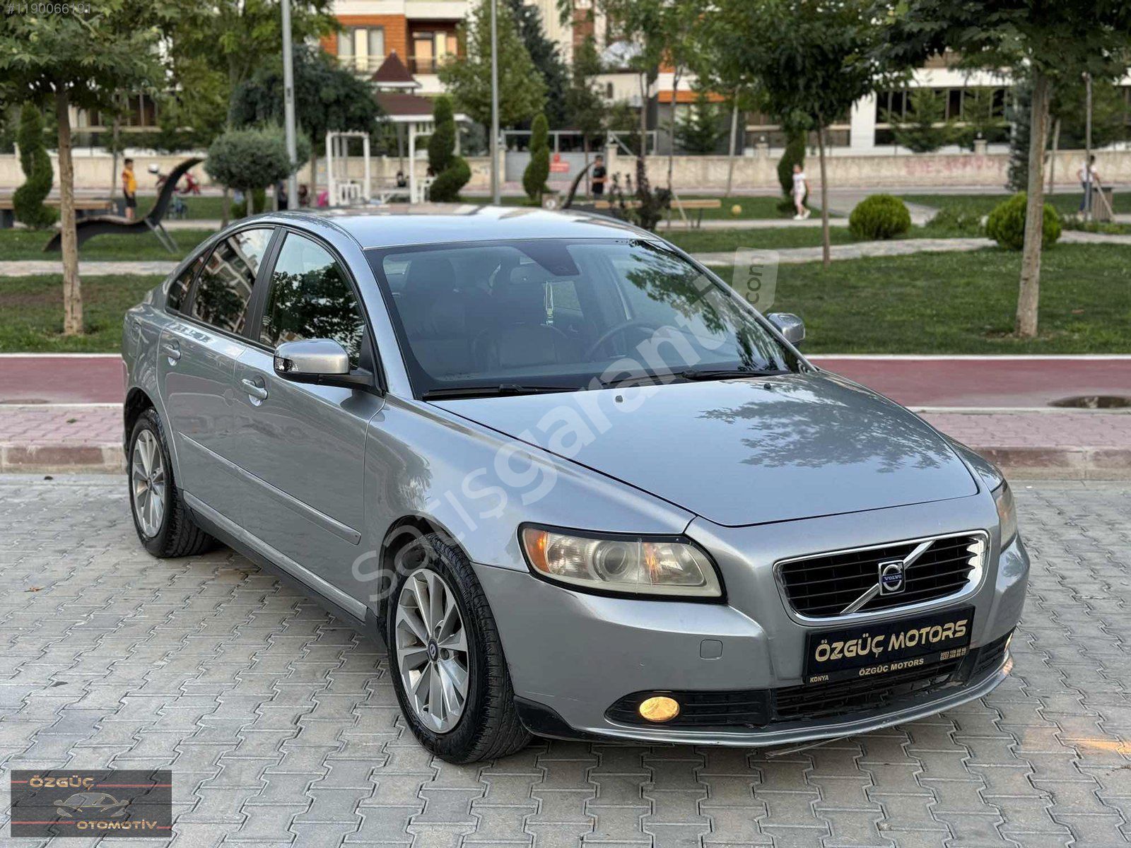 ÖZGÜÇ OTOMOTİV'DEN BAYANDAN TEMİZ KULLANILMIŞ BAKIMLI