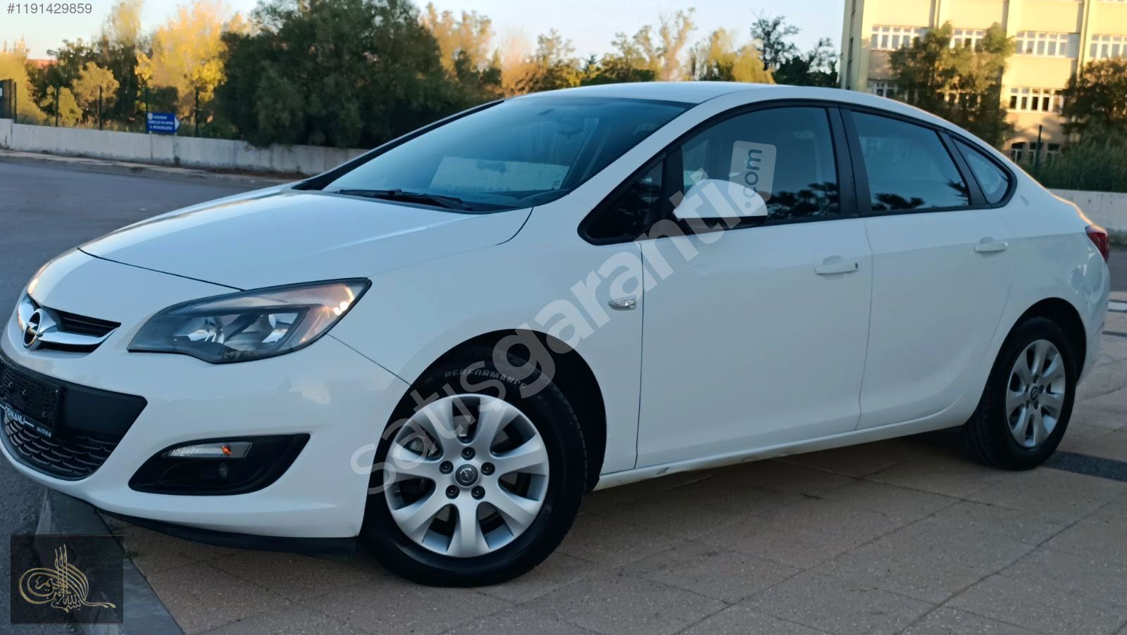 OSMANLI'DAN HATASİZ BOYASIZ DİZEL OTOMATİK 2017 BEYAZ SEDAN ASTR