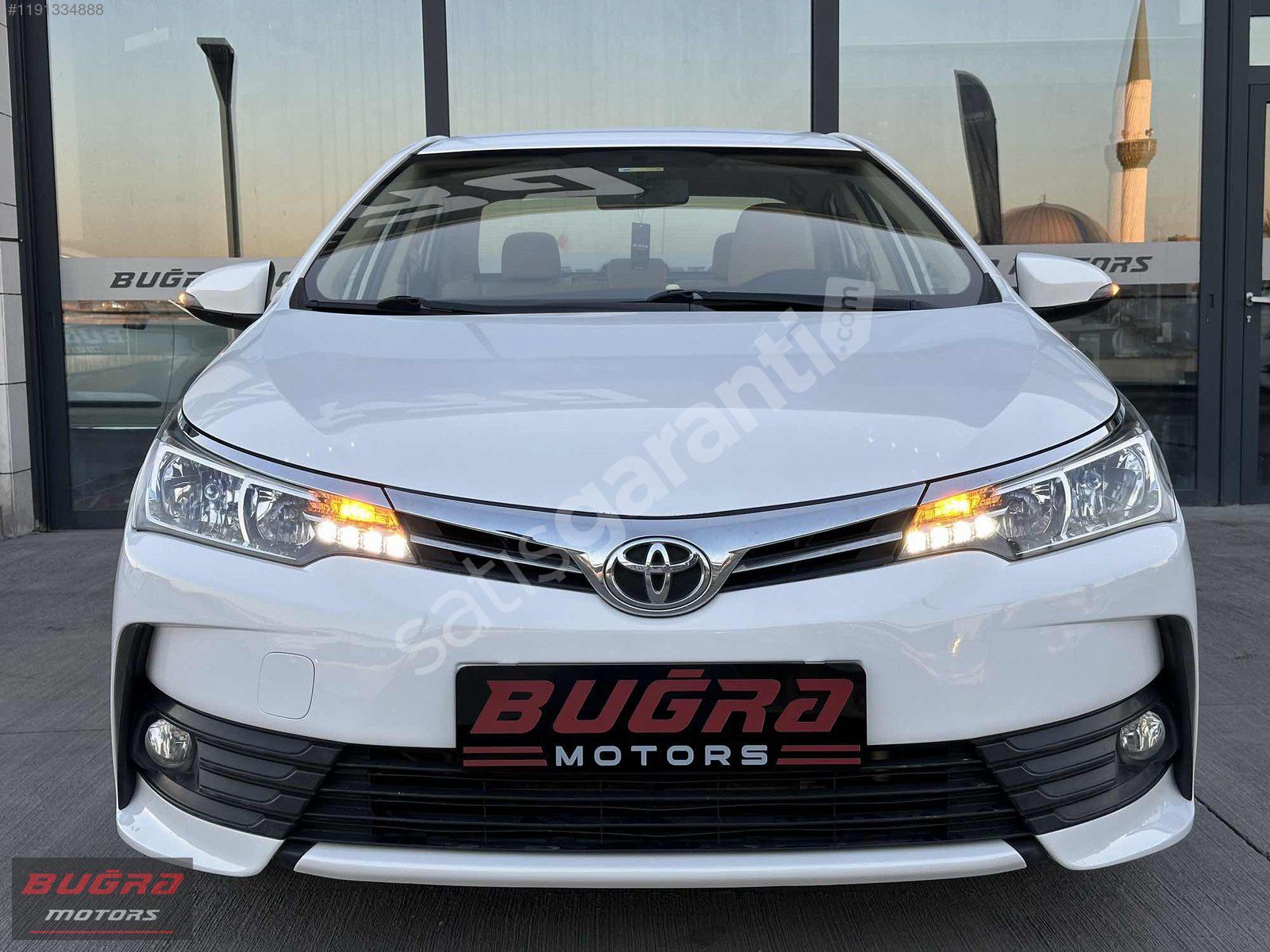 BUĞRA'DAN İLK EL MAKYAJLI KASA HATASIZ BOYASIZ EKSTRALI COROLLA