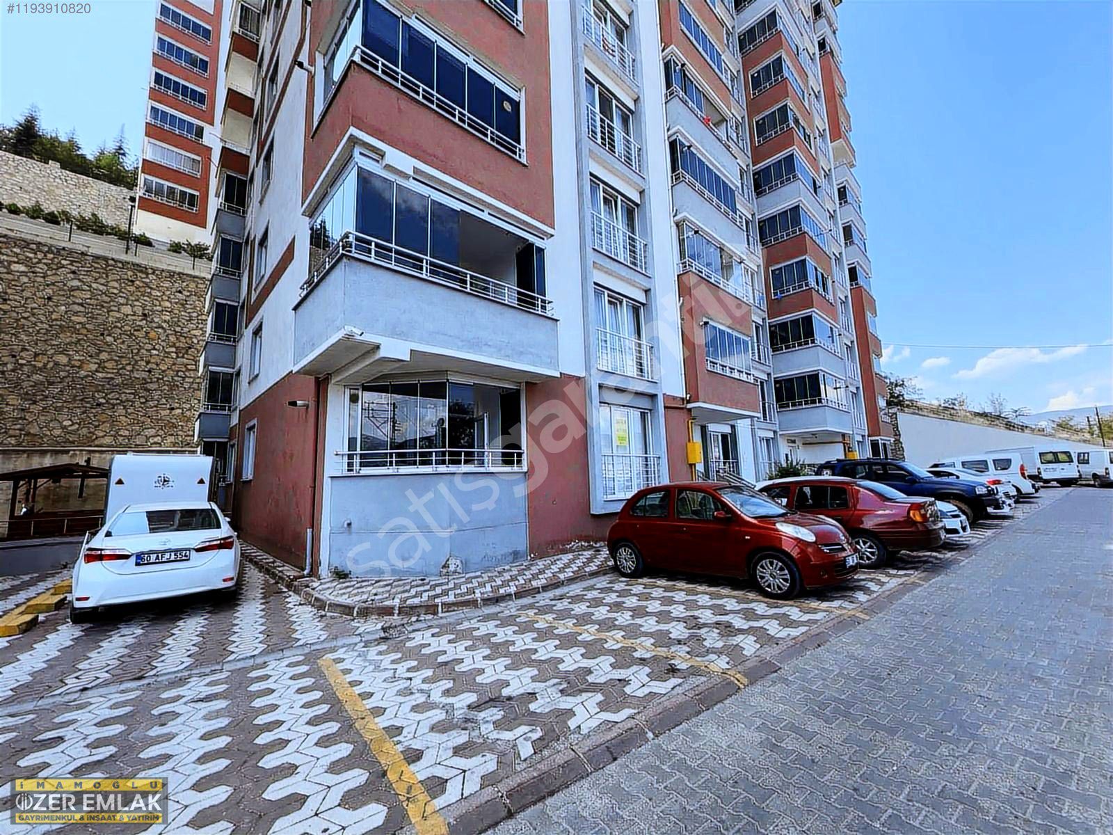 TOKAT MERKEZ HALİS KARACA HOME'DA GENİŞ 3+1 TEMİZ DAİRE