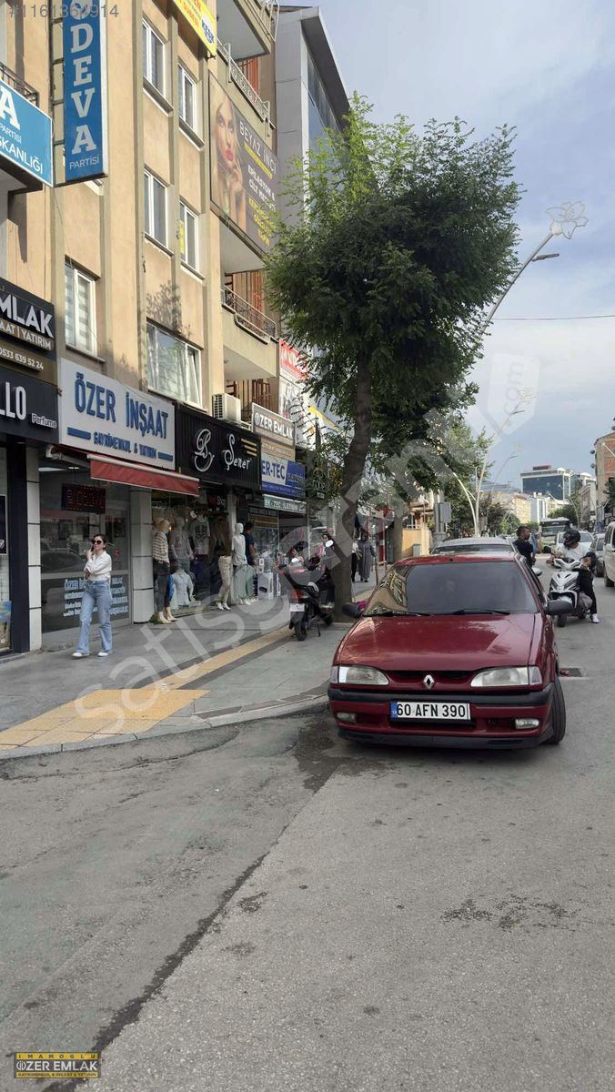 TOKAT MERKEZ ÇARŞIDA CADDE ÜZERİ DEVREN SATILIK GİYİM MAĞAZASI