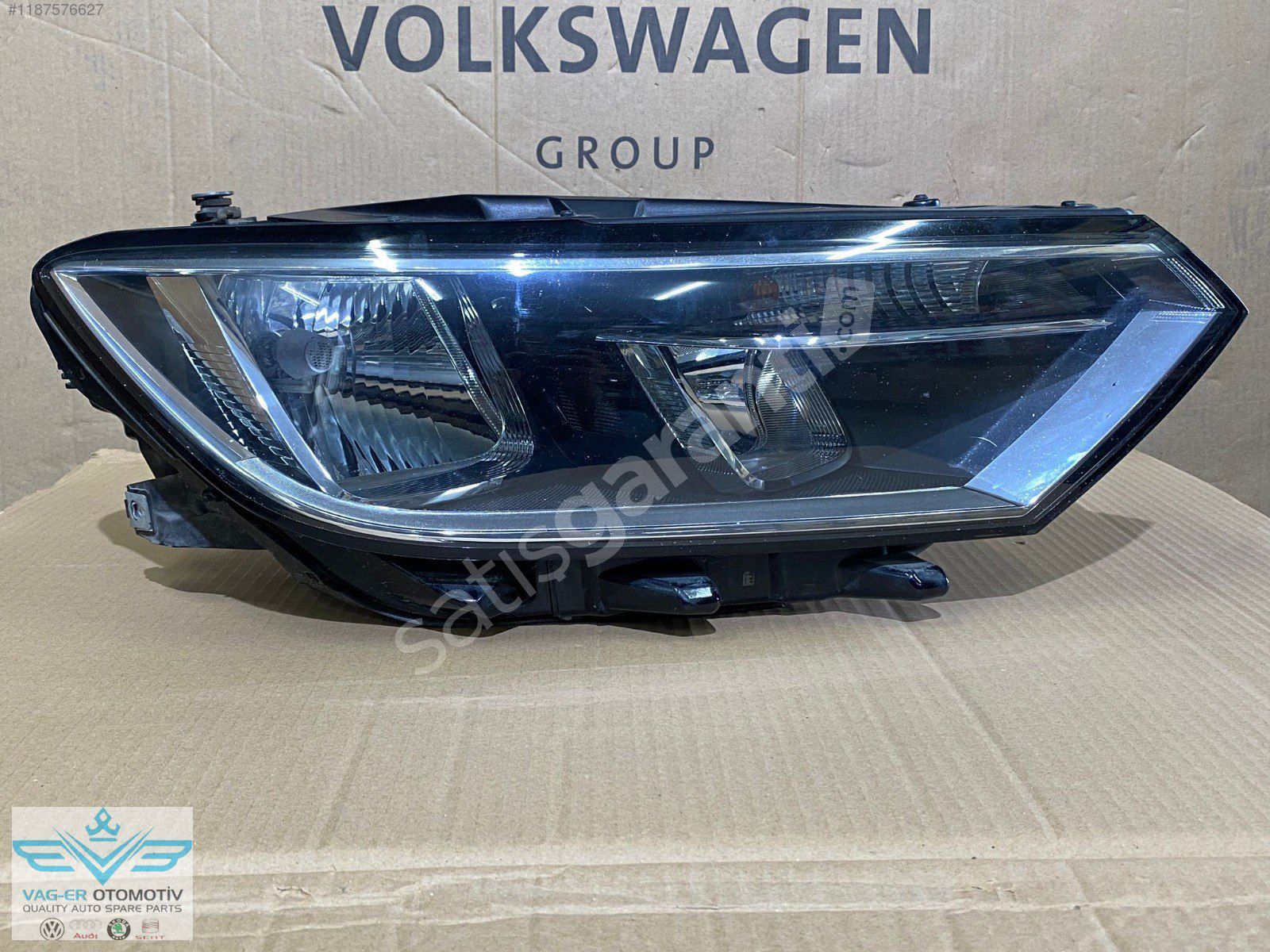 VOLKSWAGEN PASSAT B8 2015 ÖN SAĞ FAR LAMBASI KOMPLE 3G1941006B
