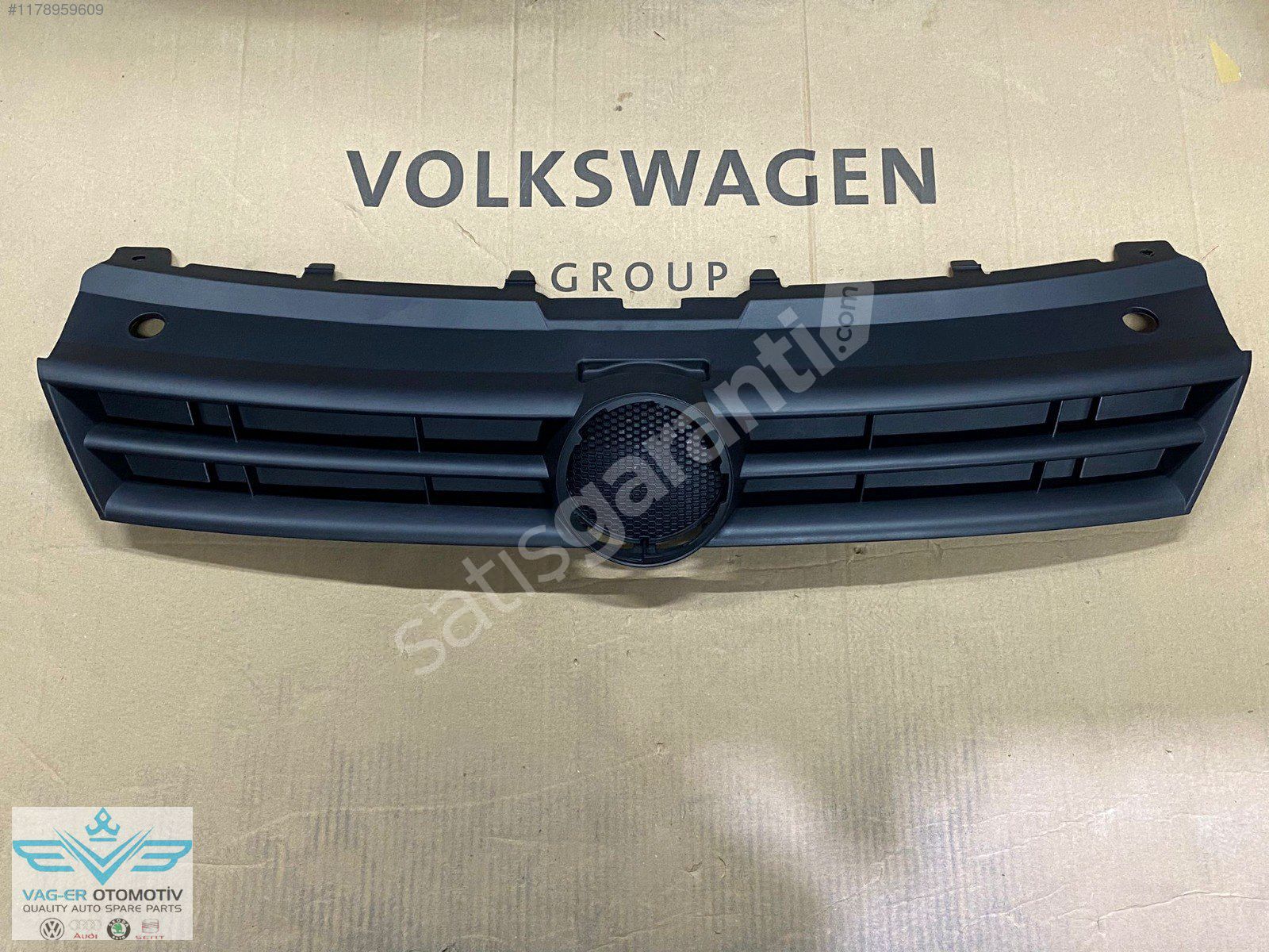 POLO 2013 MODEL ORTA ÖN PANJUR IZGARASI KOMPLE 6R0853651G