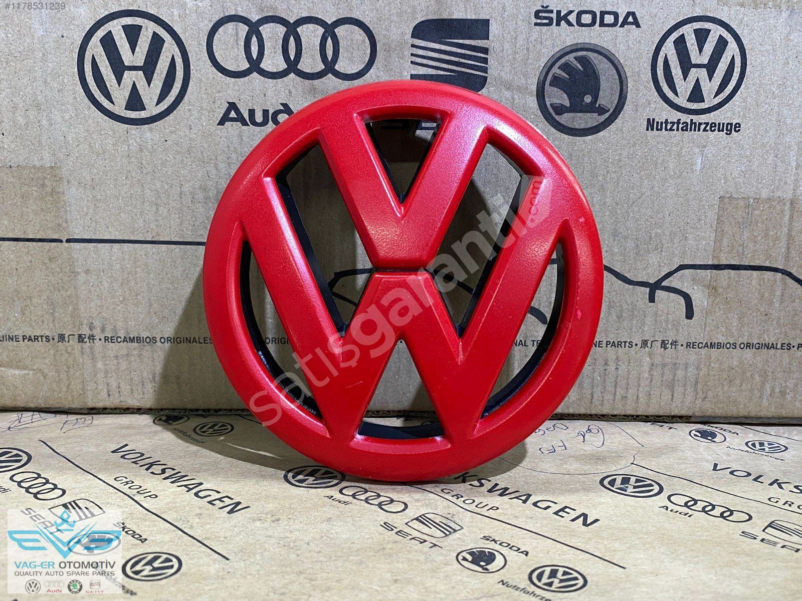 VW POLO 2013 ÖN PANJUR ARMASI LOGOSU AMBLEM KIRMIZI