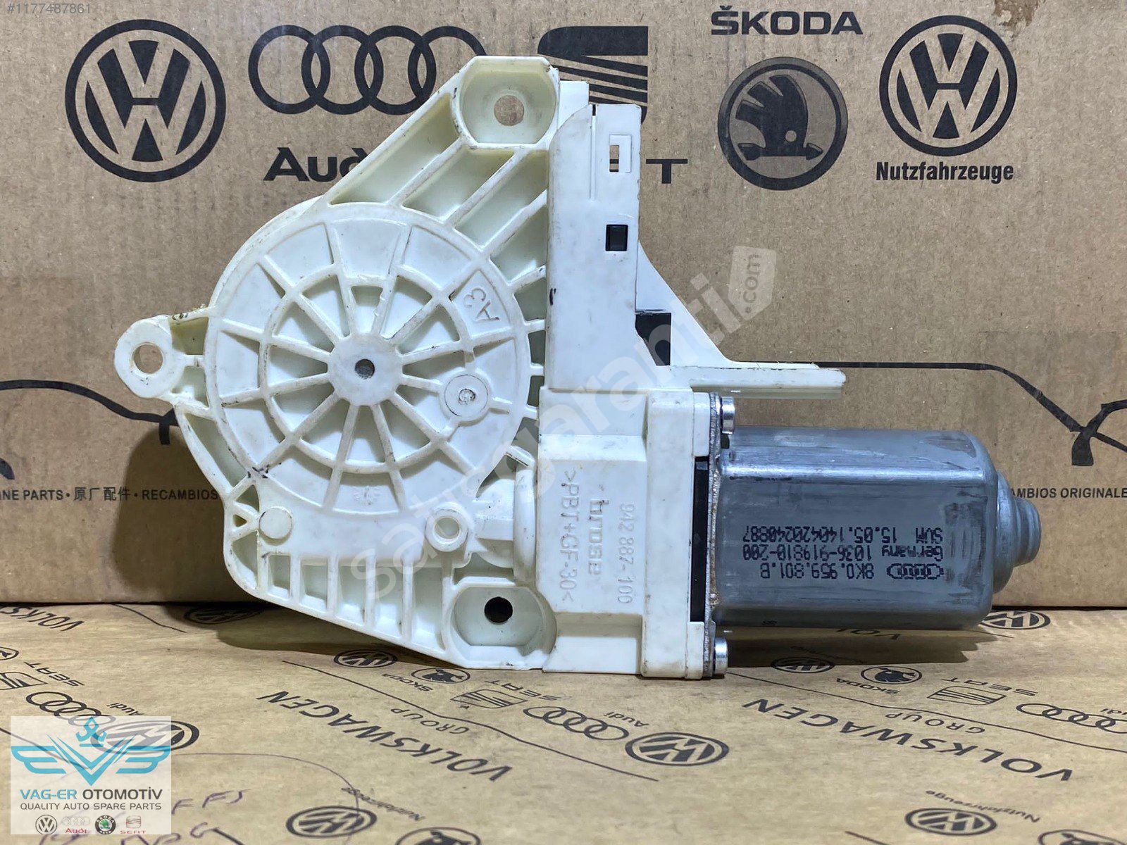 TOUAREG 2011-2018 ÖN SOL CAM KALDIRMA İNDİRME MOTORU 8K0959801B