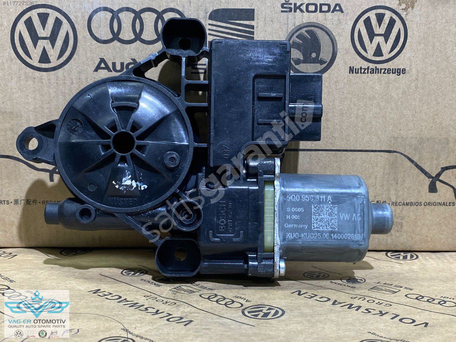 OCTAVİA 2013-2021 ARKA SAĞ CAM KALDIRMA İNDİRM MOTORU 5Q0959812A