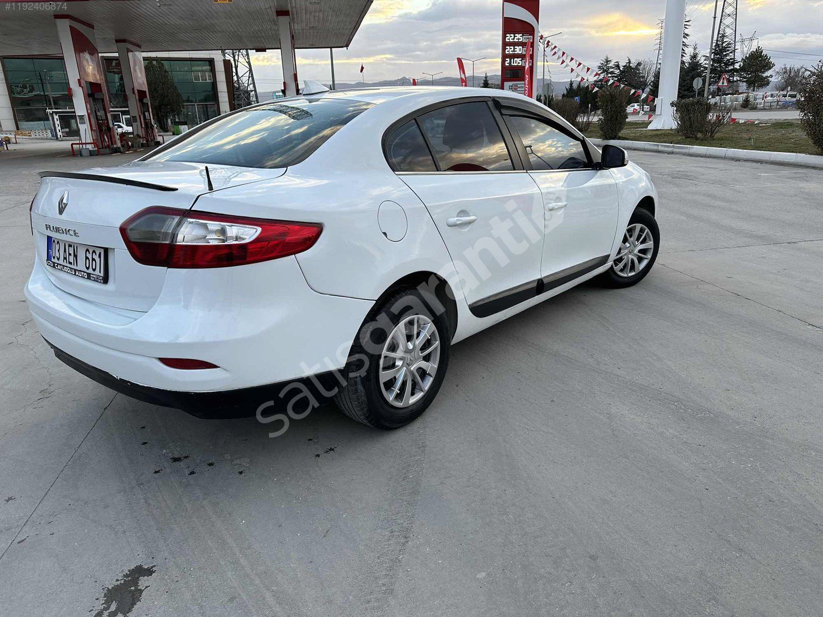 RENAULT FLUENCE 1.5DCİ BUSİNESS YARISI PEŞİN GERİSİ 25 AY ELDEN