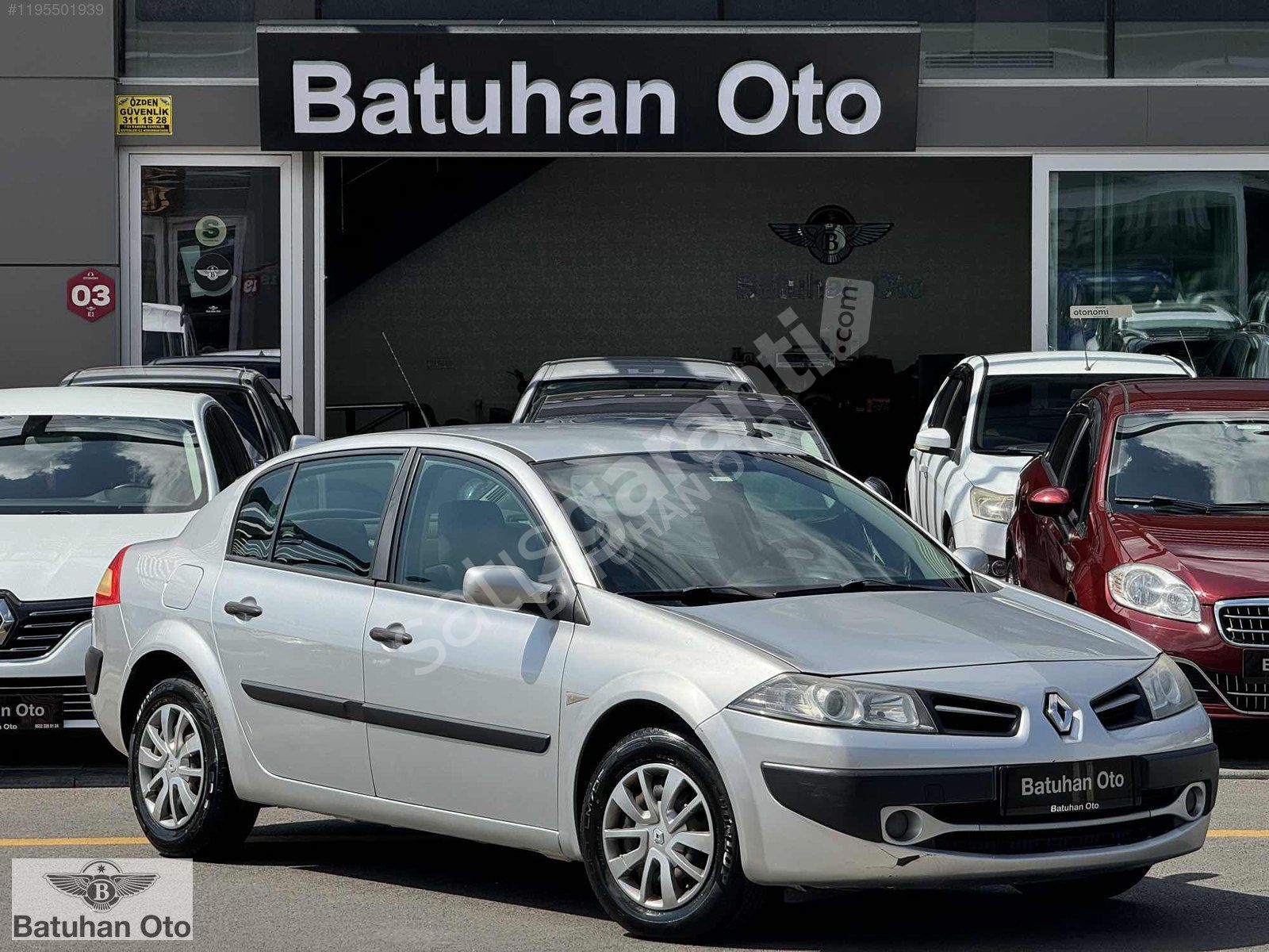 Batuhan~2010 MEGANE~MAKYAJLI~DEĞİŞEN YOK~KOMPLE SERVİS BAKIMLI